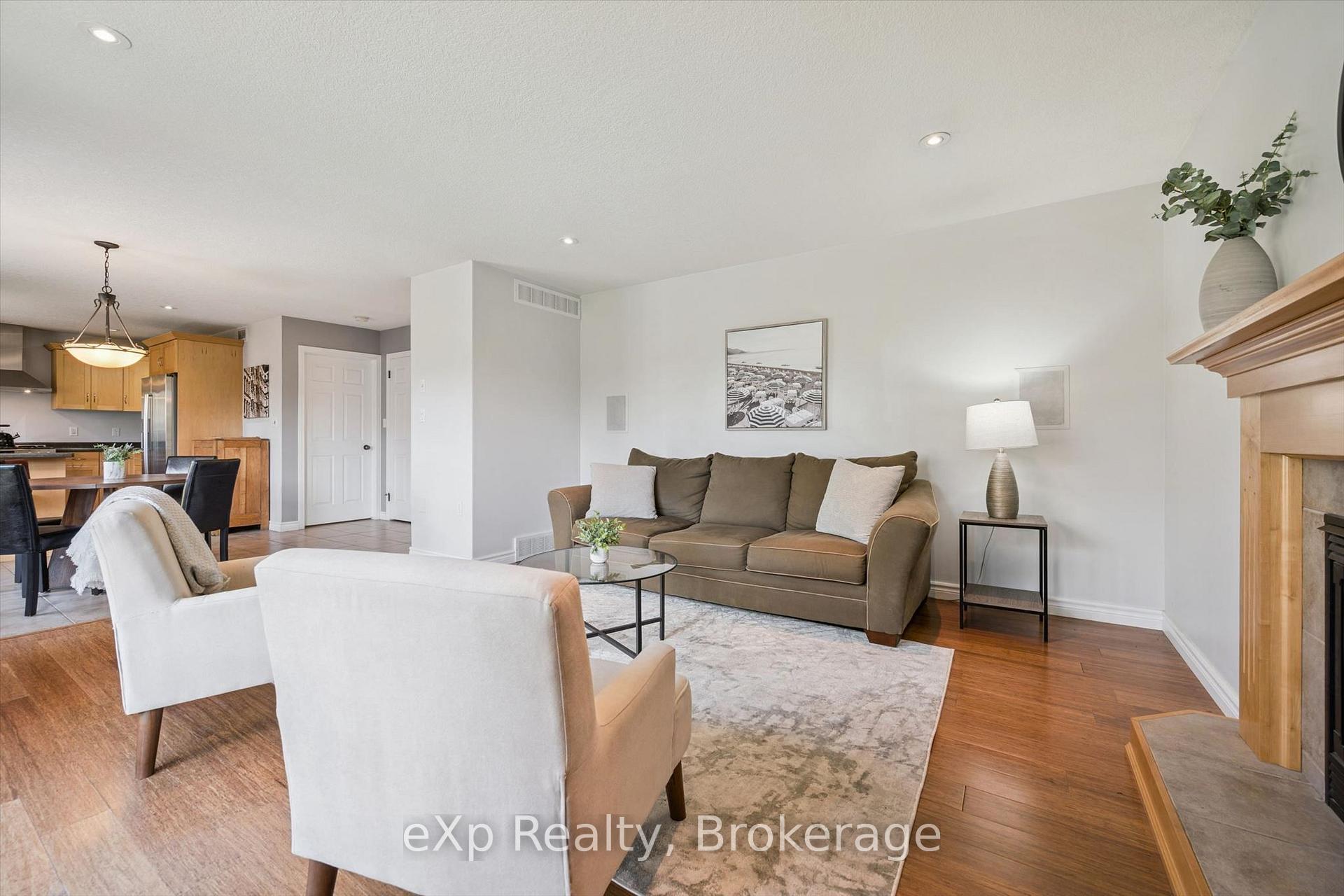 Photo 18 of 128 Keating Drive, Centre Wellington, Elora/Salem — HOMEH
