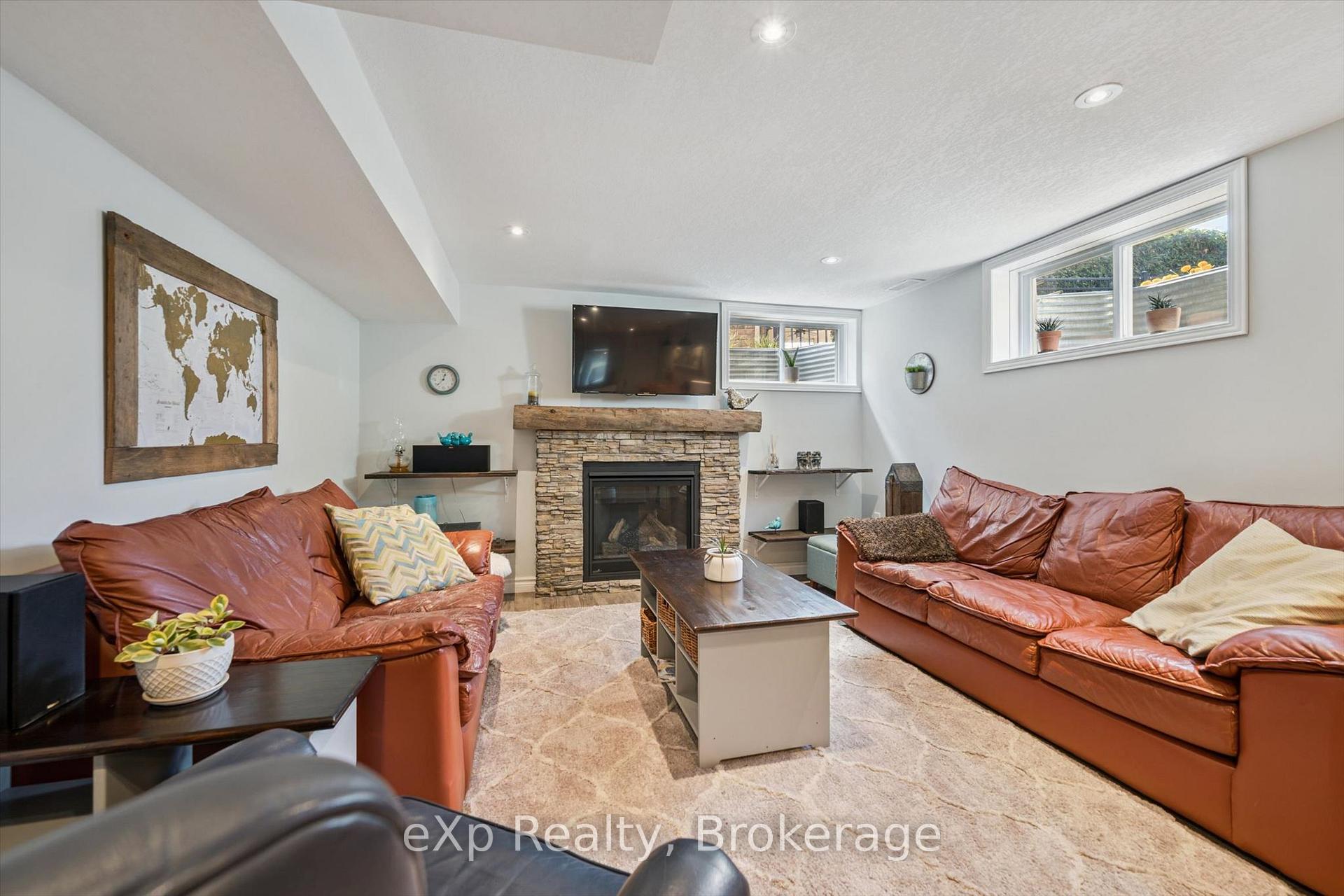 Photo 33 of 128 Keating Drive, Centre Wellington, Elora/Salem — HOMEH