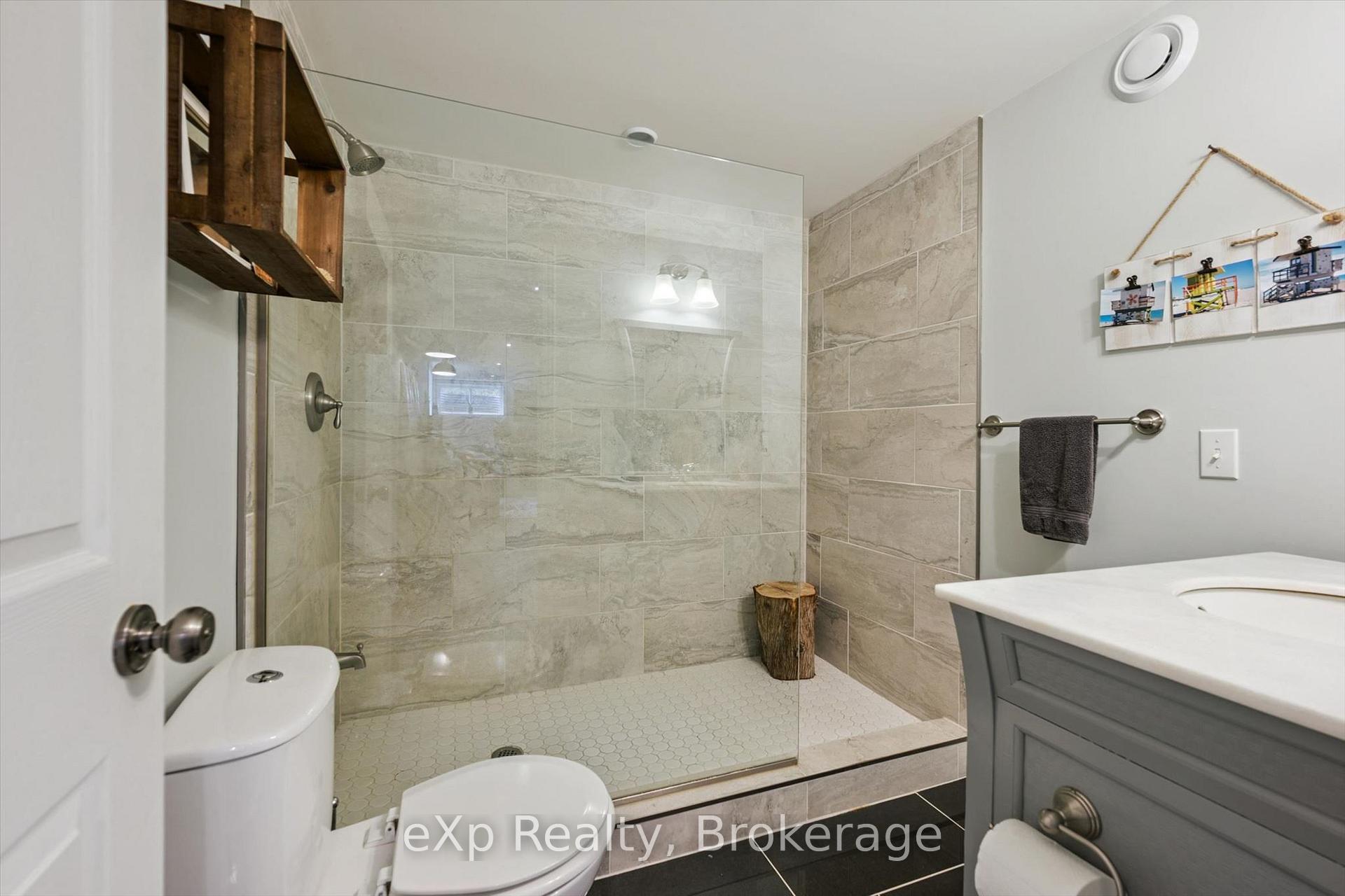 Photo 36 of 128 Keating Drive, Centre Wellington, Elora/Salem — HOMEH