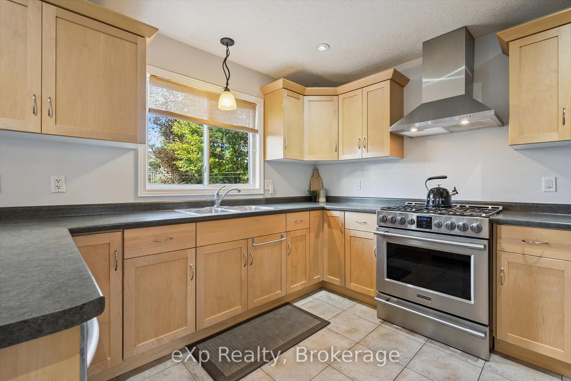 Photo 51 of 128 Keating Drive, Centre Wellington, Elora/Salem — HOMEH