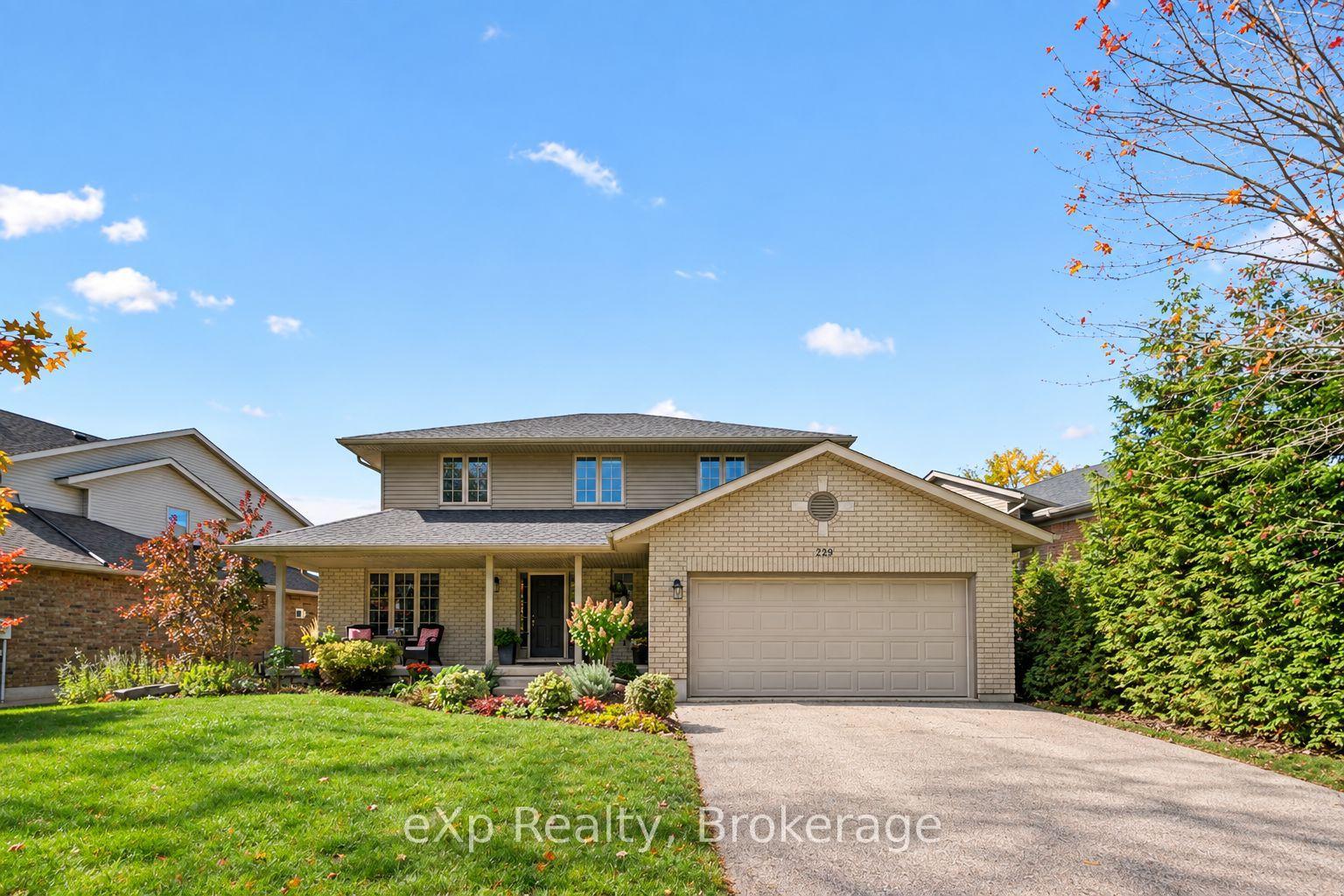 Photo 2 of 128 Keating Drive, Centre Wellington, Elora/Salem — HOMEH