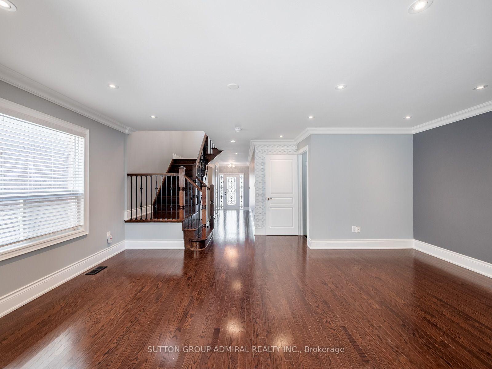Photo 11 of 38 Orion Avenue, Vaughan, Vellore Village — HOMEH