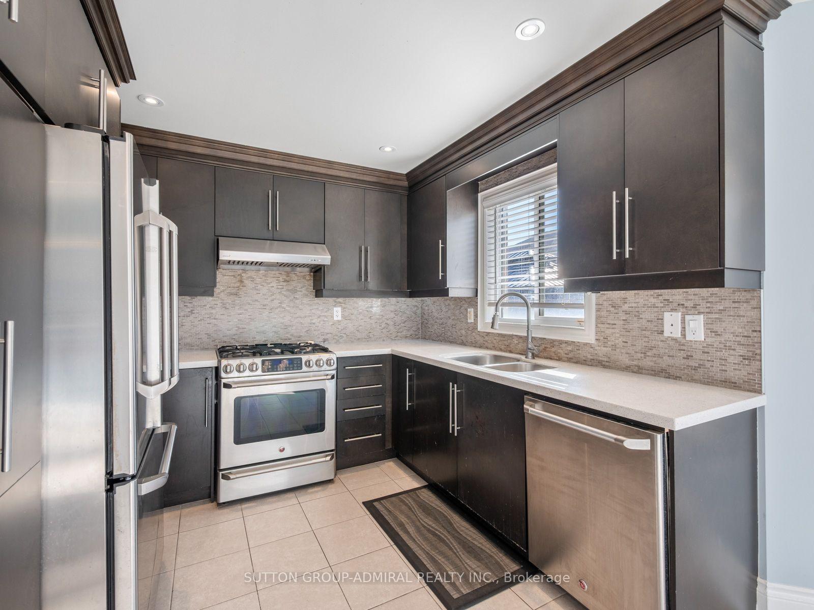 Photo 16 of 38 Orion Avenue, Vaughan, Vellore Village — HOMEH