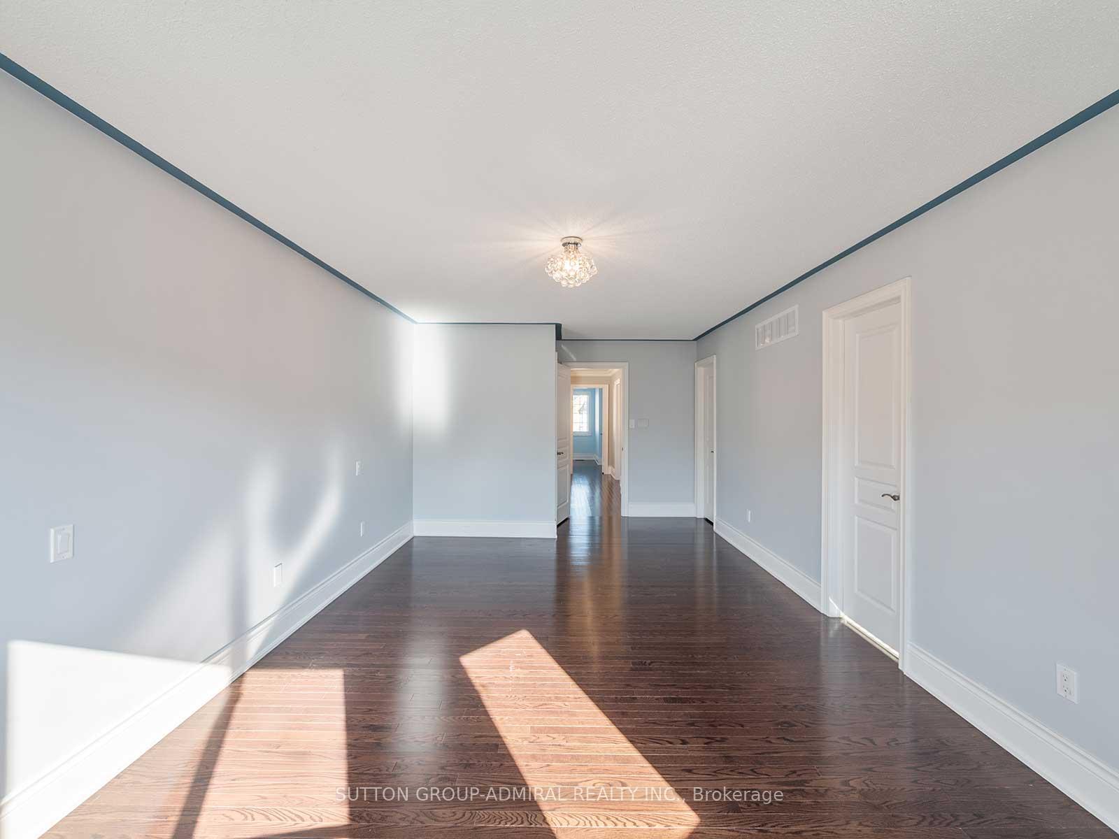 Photo 24 of 38 Orion Avenue, Vaughan, Vellore Village — HOMEH