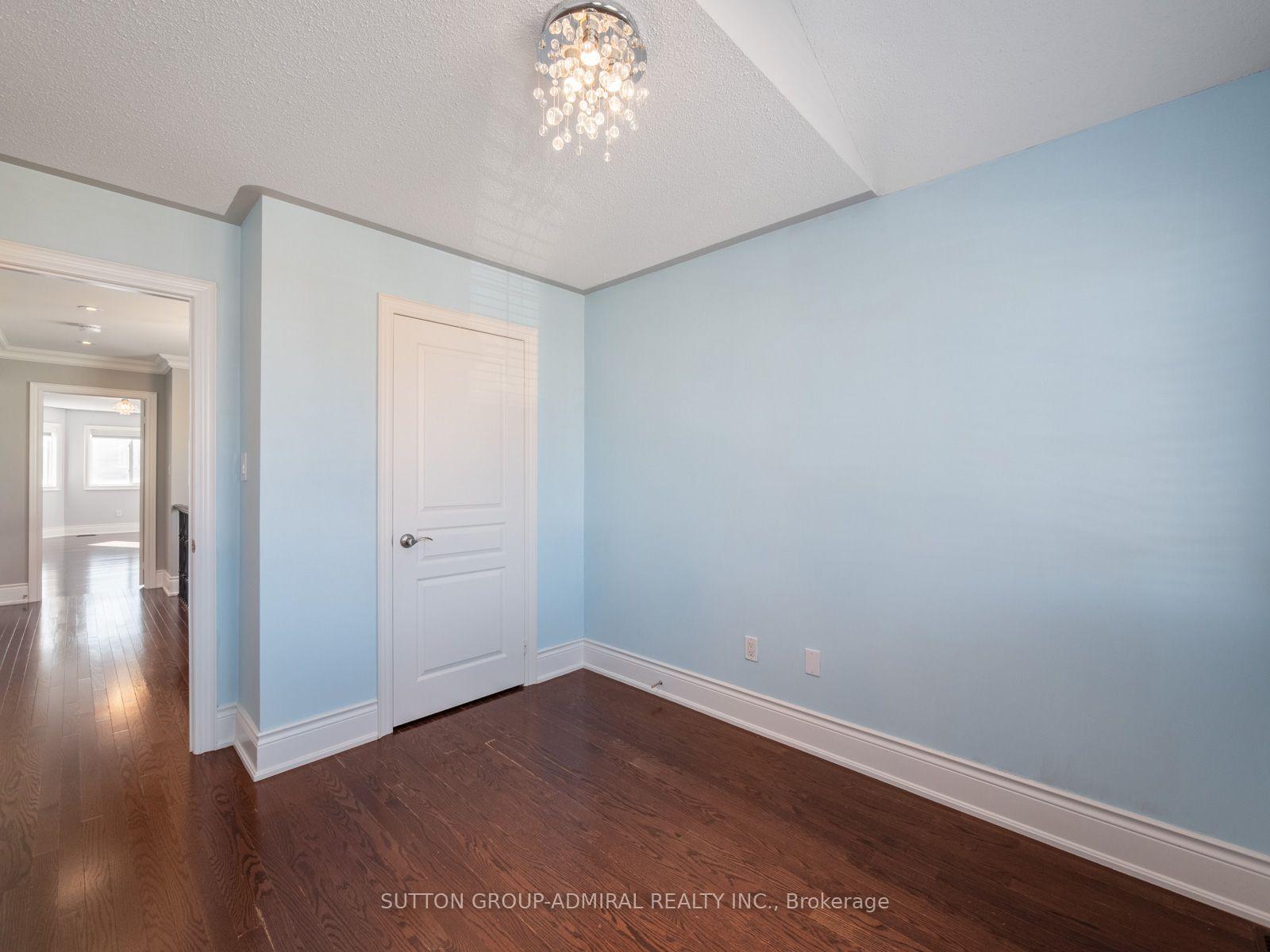 Photo 29 of 38 Orion Avenue, Vaughan, Vellore Village — HOMEH