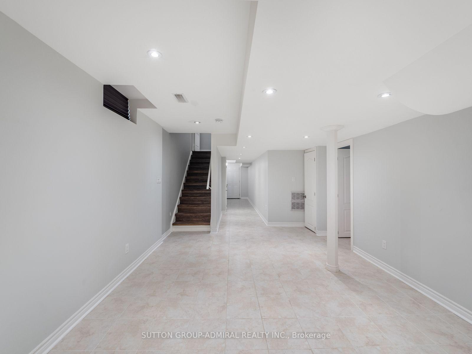 Photo 36 of 38 Orion Avenue, Vaughan, Vellore Village — HOMEH