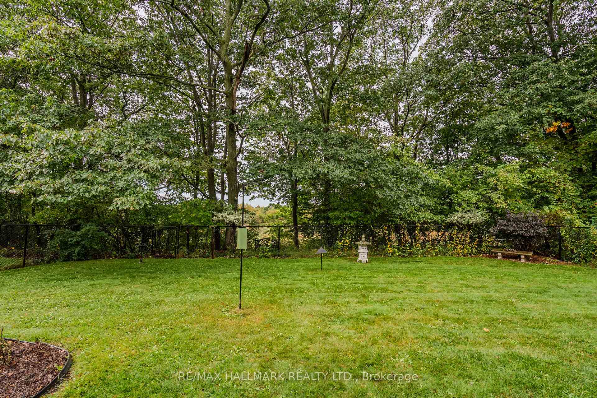 Photo 27 of 10 Holmcrest Trail, Scarborough, Centennial Scarborough — HOMEH