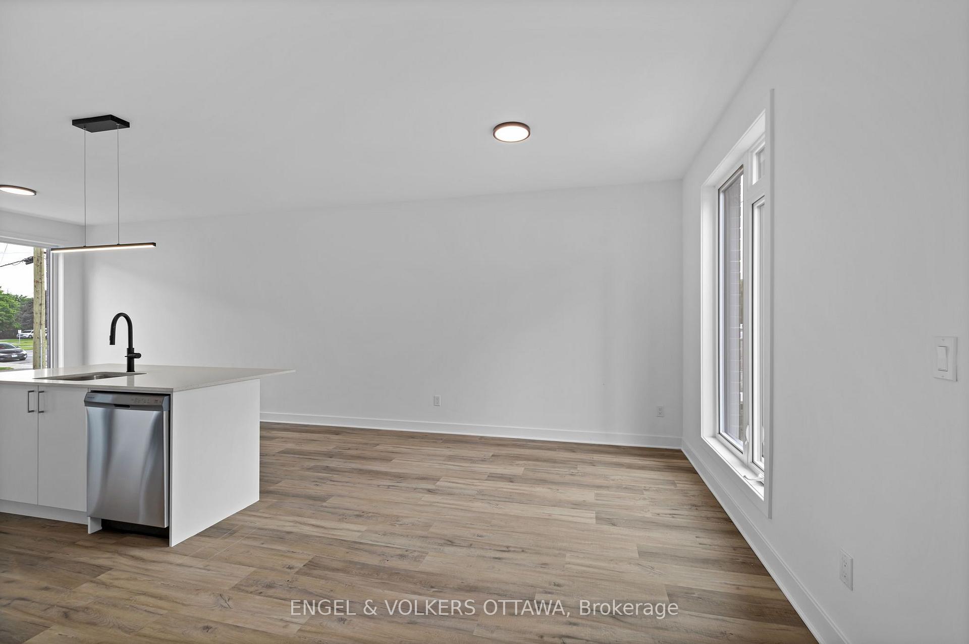 Photo 13 of Unit D, 1258 Marenger Street, Ottawa, Convent Glen South — HOMEH