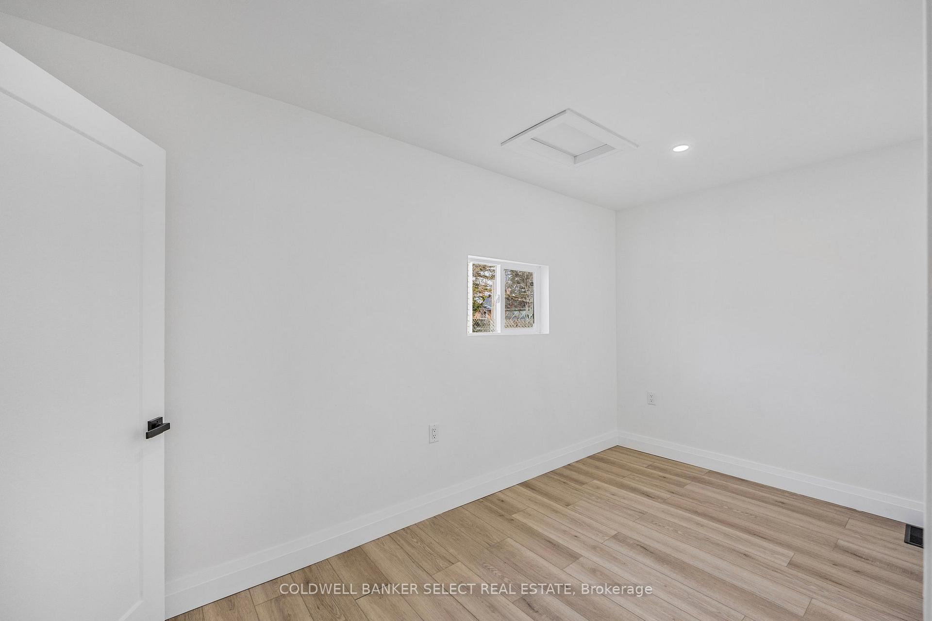 Photo 8 of Unit Unit 2, 338 Old Mosley Street, Wasaga Beach — HOMEH