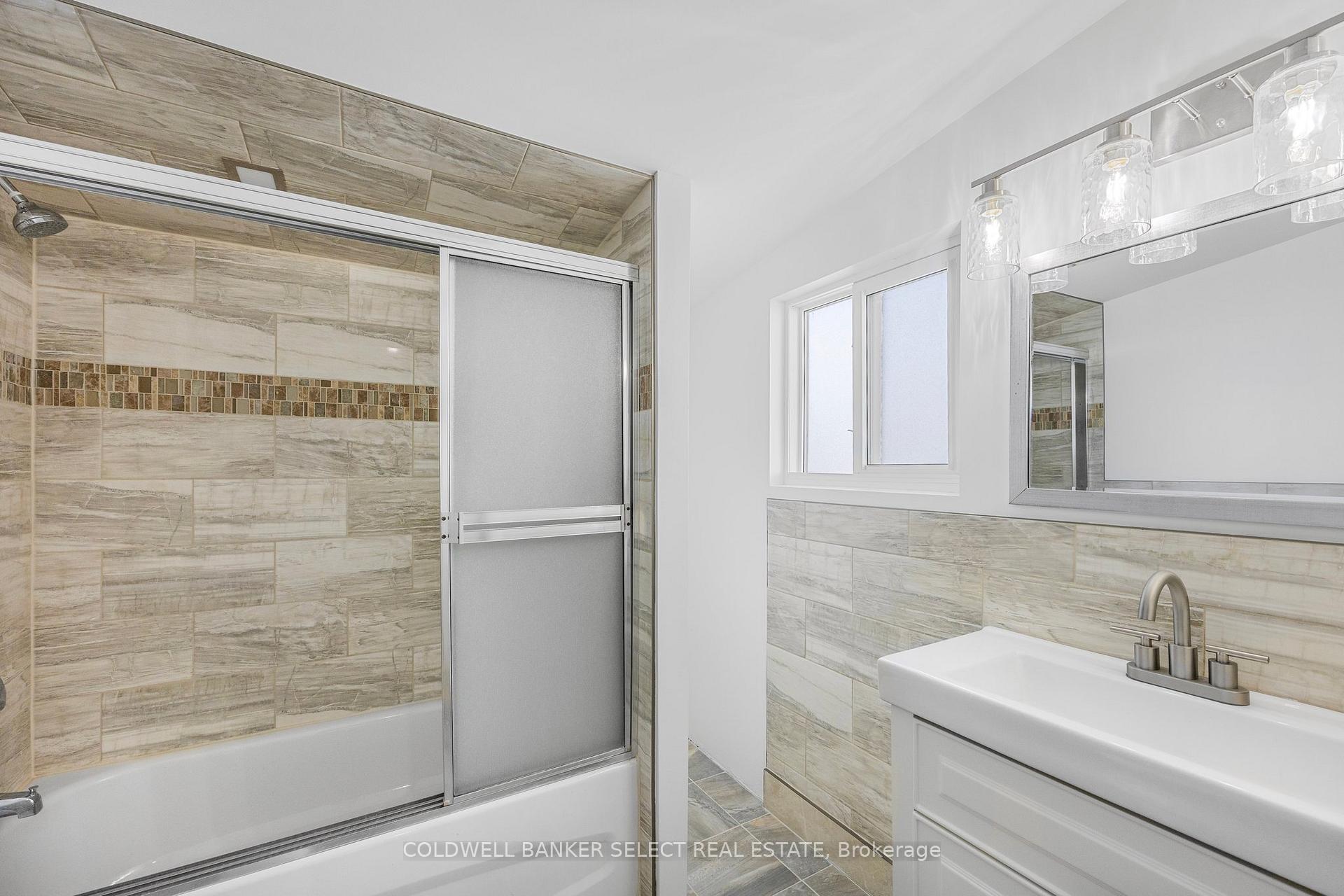 Photo 10 of Unit Unit 2, 338 Old Mosley Street, Wasaga Beach — HOMEH