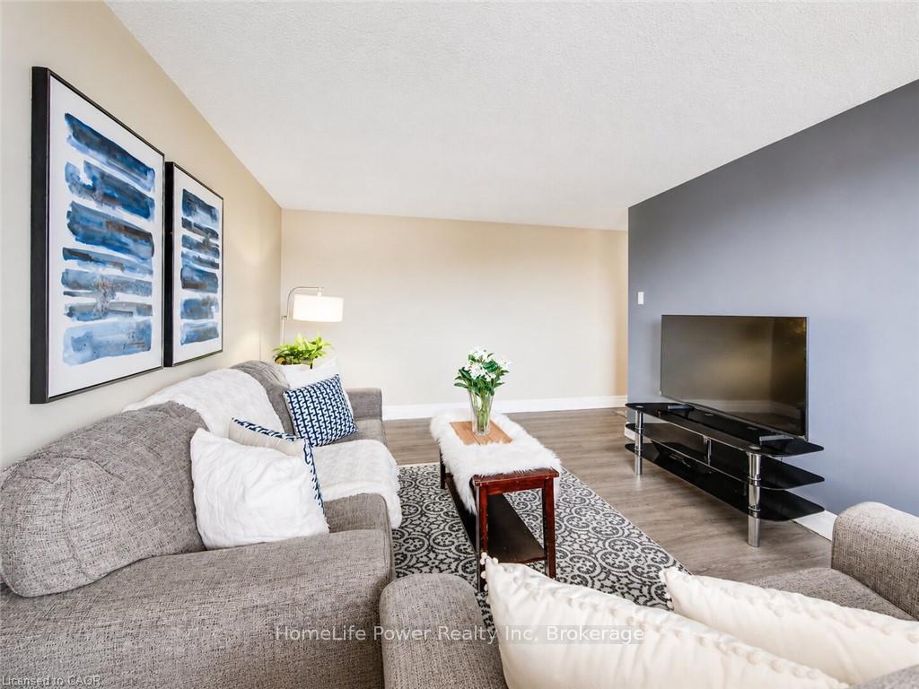 Photo 5 of Unit 303, 4 Avalon Place, Kitchener, Meinzinger — HOMEH