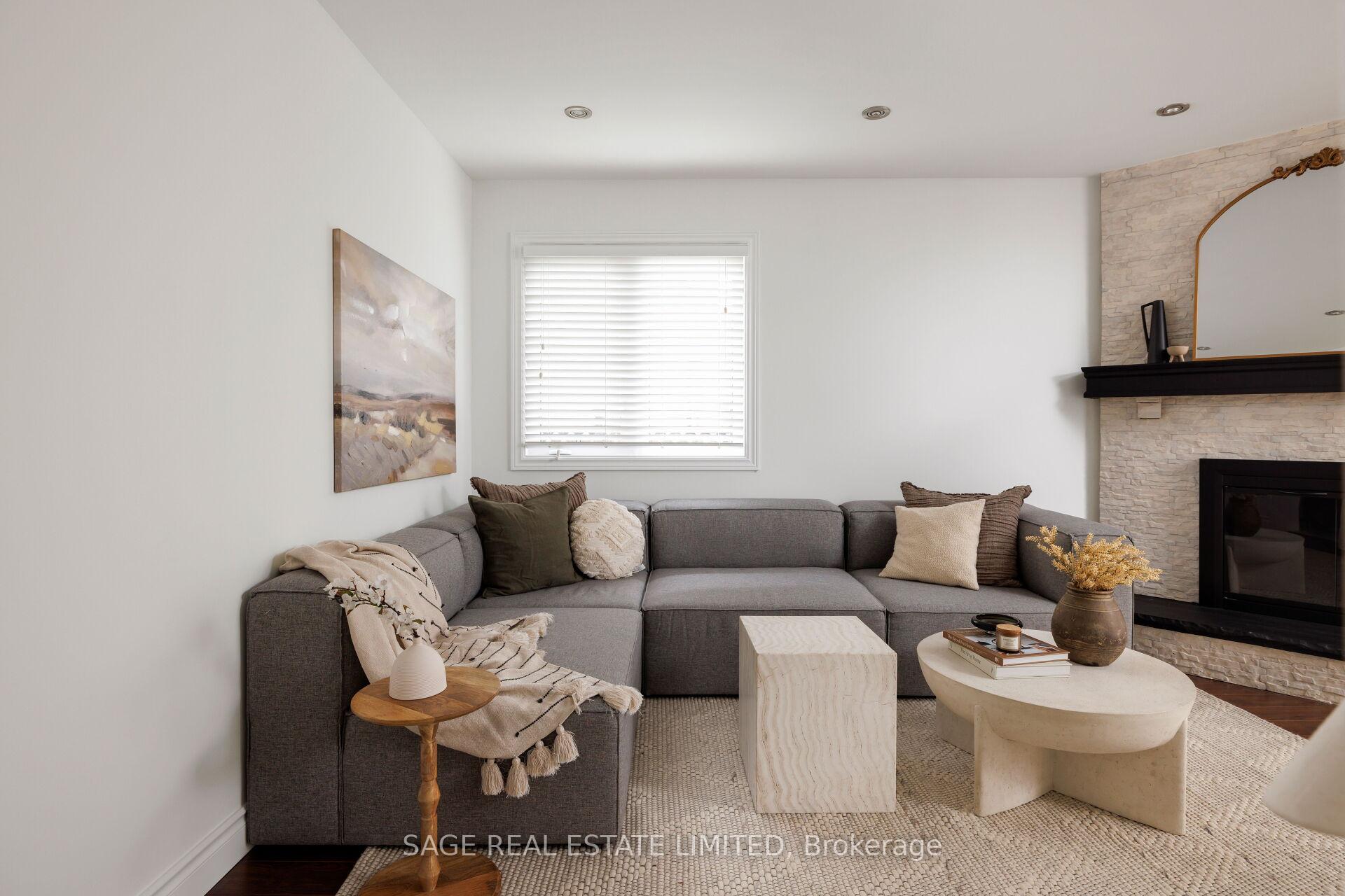 Photo 23 of 19 Cummings Court, Markham, Thornlea — HOMEH