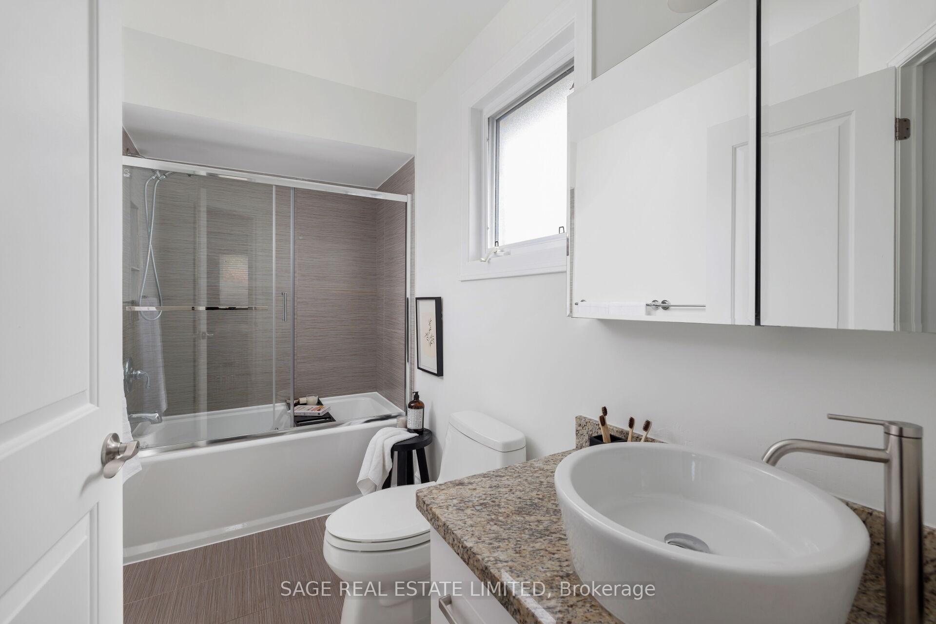 Photo 37 of 19 Cummings Court, Markham, Thornlea — HOMEH
