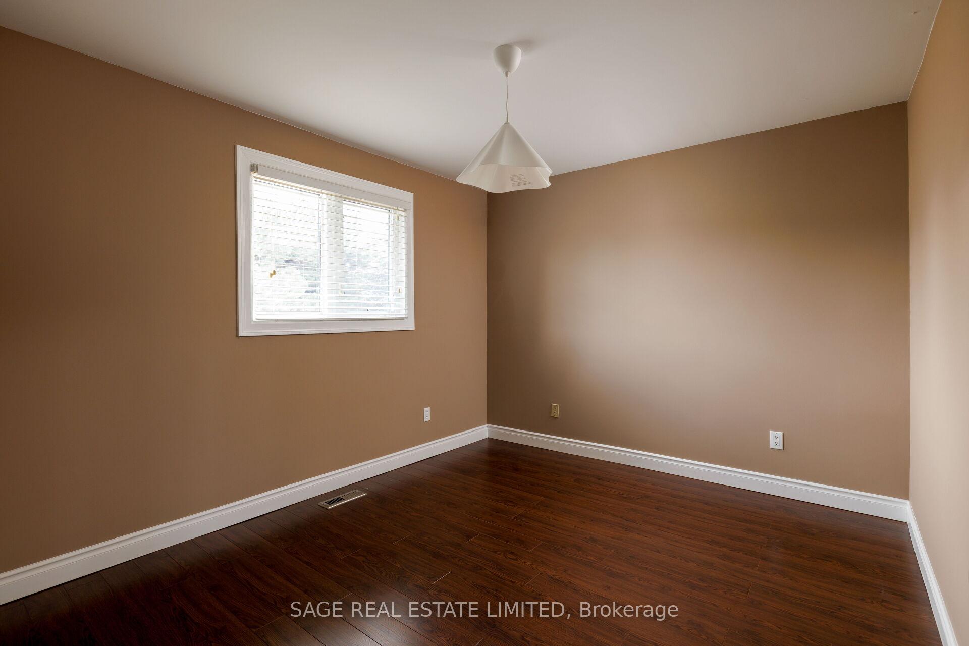 Photo 38 of 19 Cummings Court, Markham, Thornlea — HOMEH