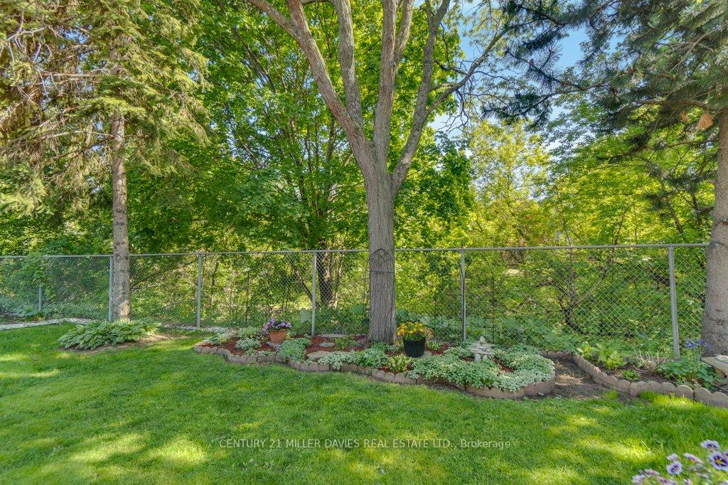 Photo 31 of Unit 20, 2230 Walkers Line, Burlington, Headon — HOMEH