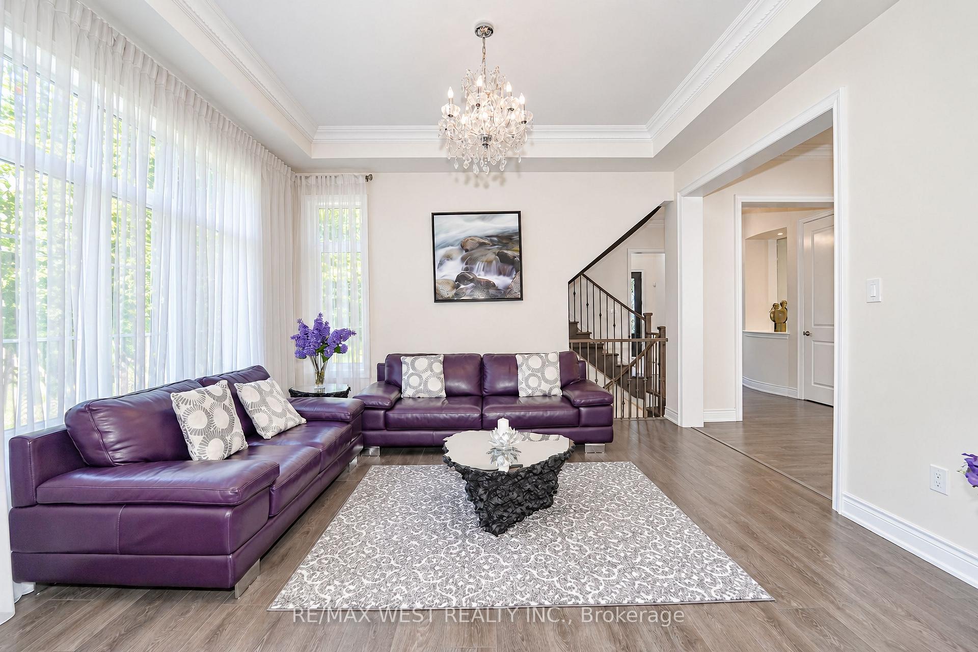 Photo 3 of 23 Macmurchy Avenue, King, Nobleton — HOMEH