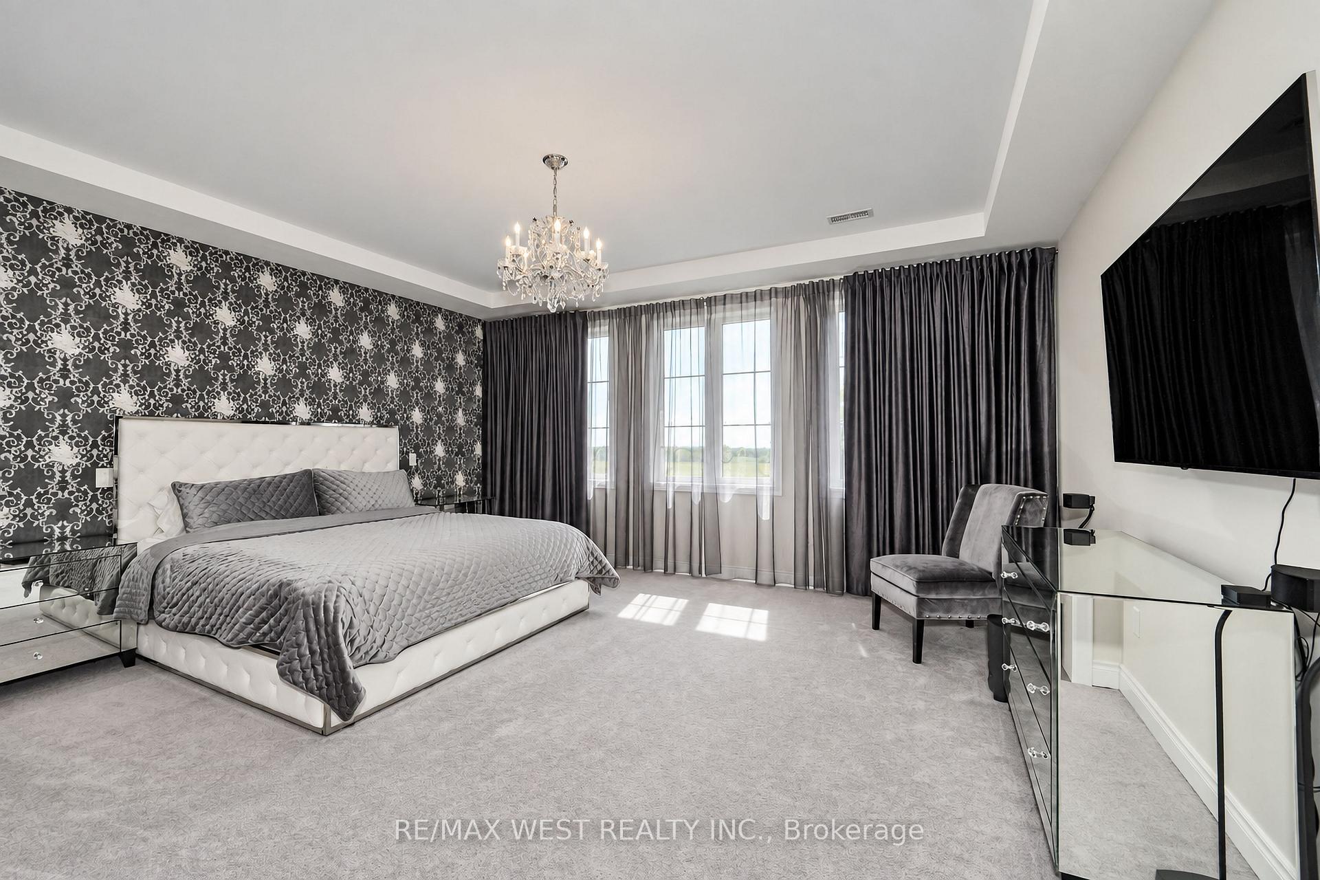 Photo 9 of 23 Macmurchy Avenue, King, Nobleton — HOMEH