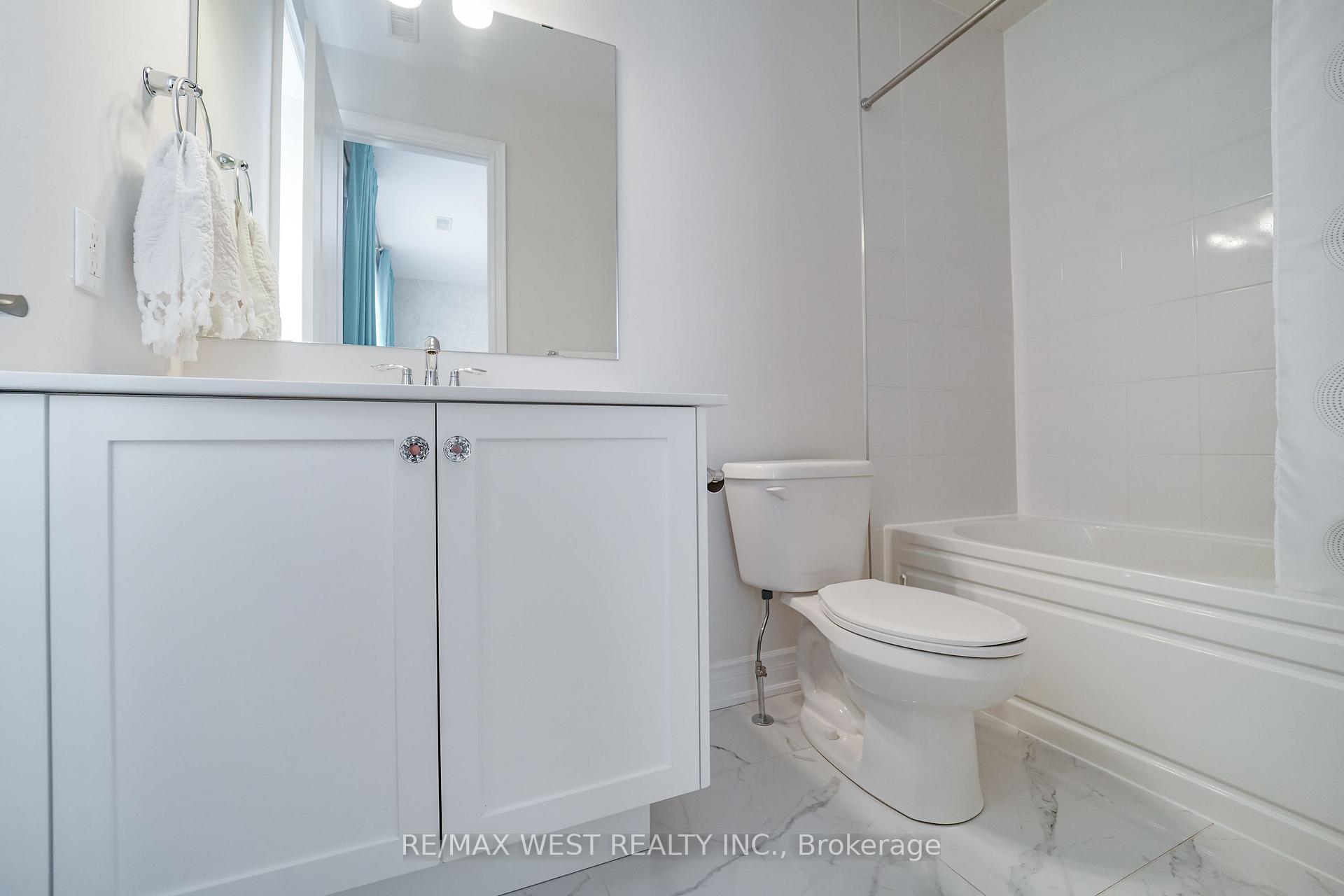 Photo 15 of 23 Macmurchy Avenue, King, Nobleton — HOMEH