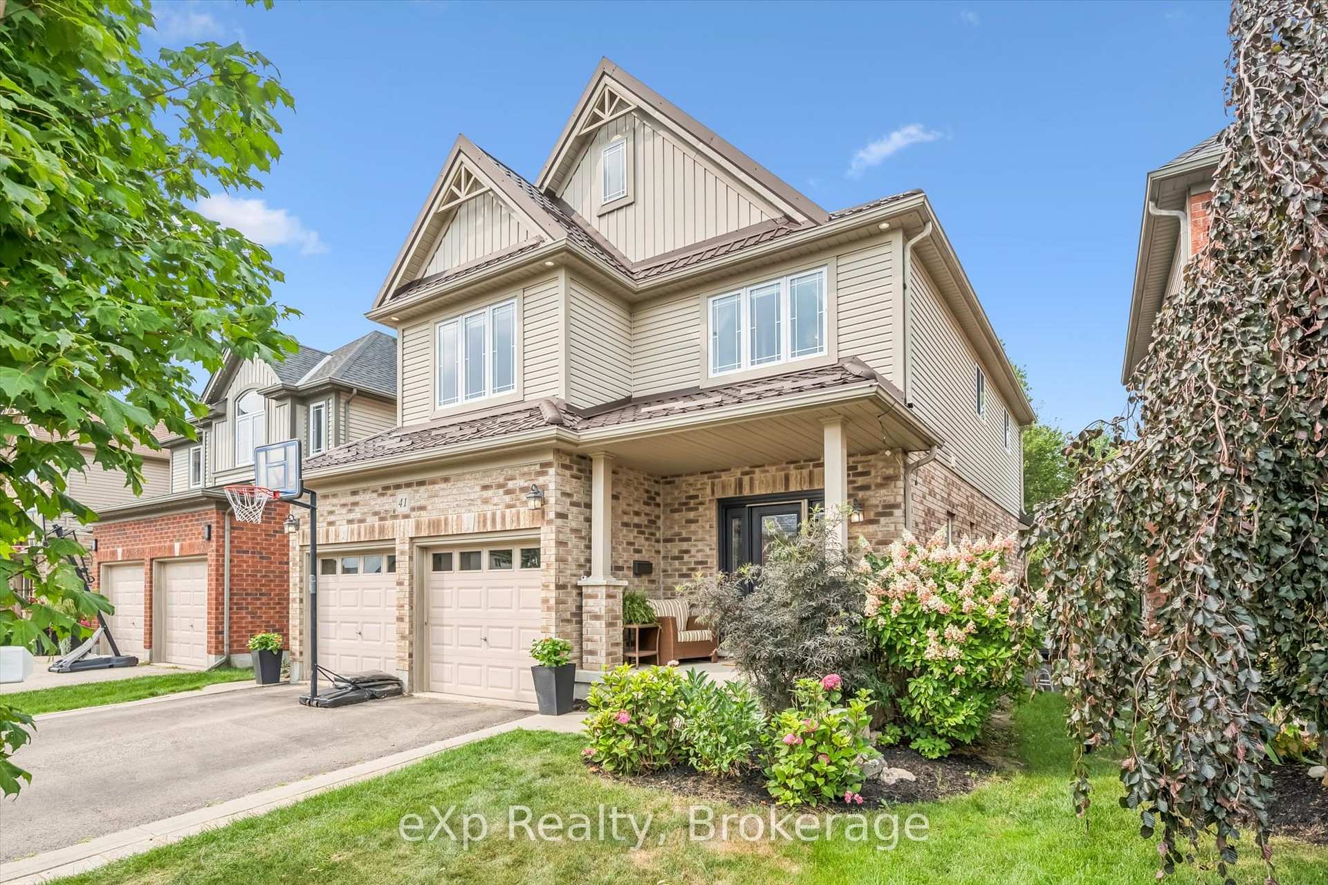 Photo 5 of 41 Westra Drive, Guelph, Willow West/Sugarbush/West Acres — HOMEH