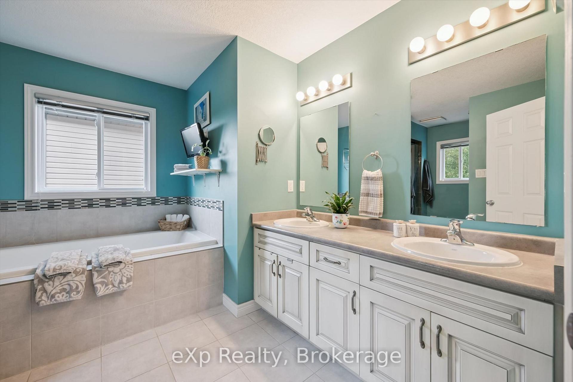 Photo 23 of 41 Westra Drive, Guelph, Willow West/Sugarbush/West Acres — HOMEH