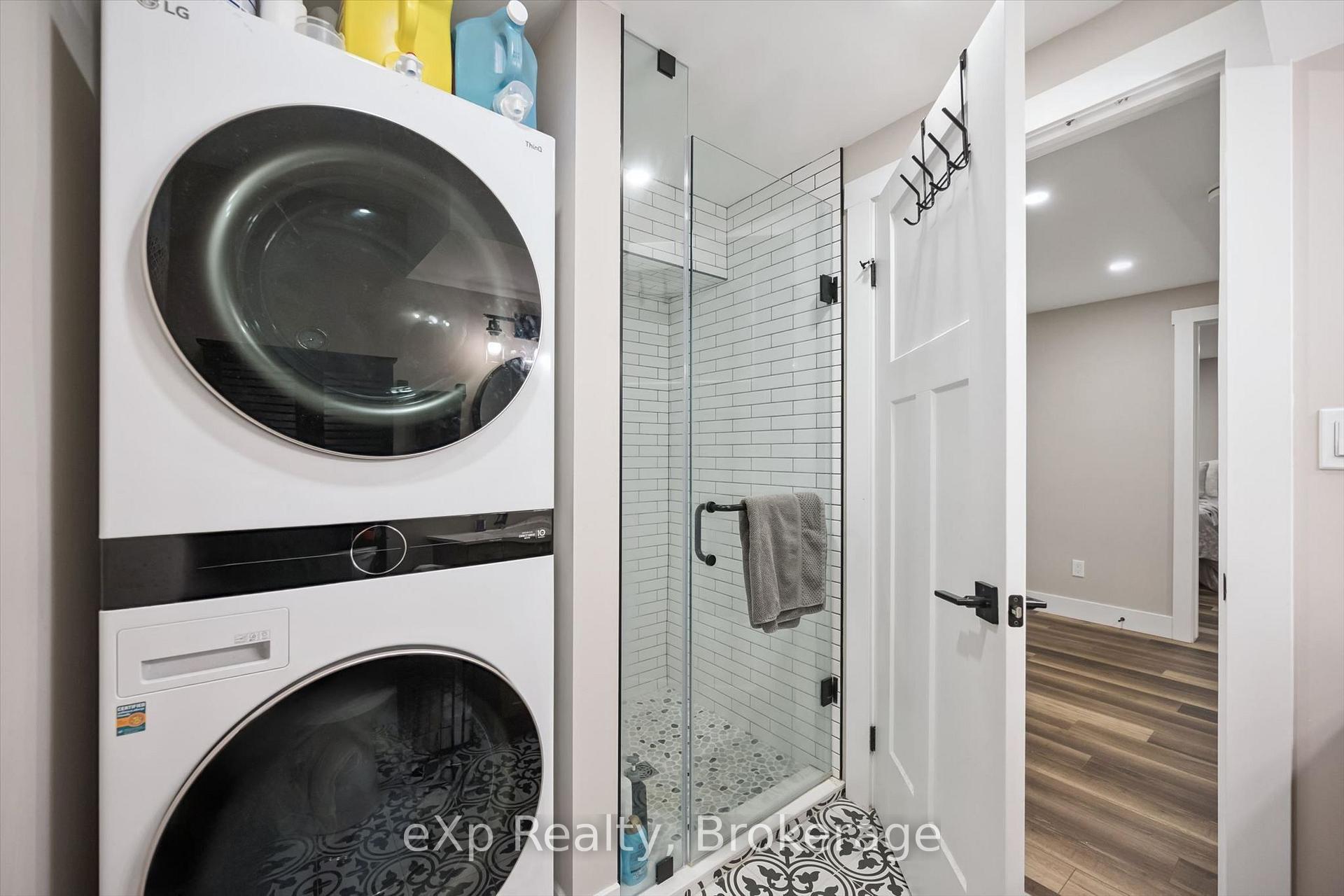 Photo 38 of 41 Westra Drive, Guelph, Willow West/Sugarbush/West Acres — HOMEH