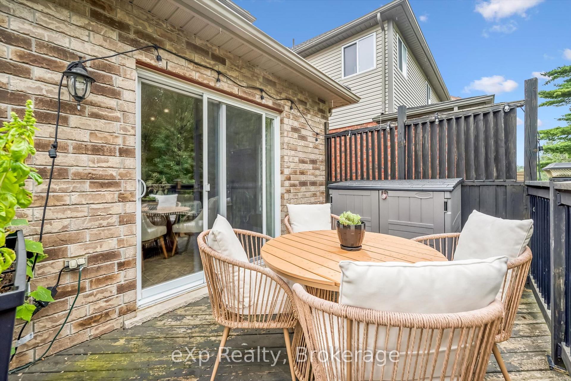 Photo 39 of 41 Westra Drive, Guelph, Willow West/Sugarbush/West Acres — HOMEH