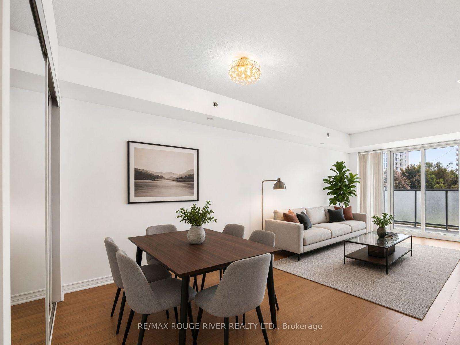 Photo 6 of Unit 330, 35 Saranac Boulevard, Toronto, Englemount-Lawrence — HOMEH