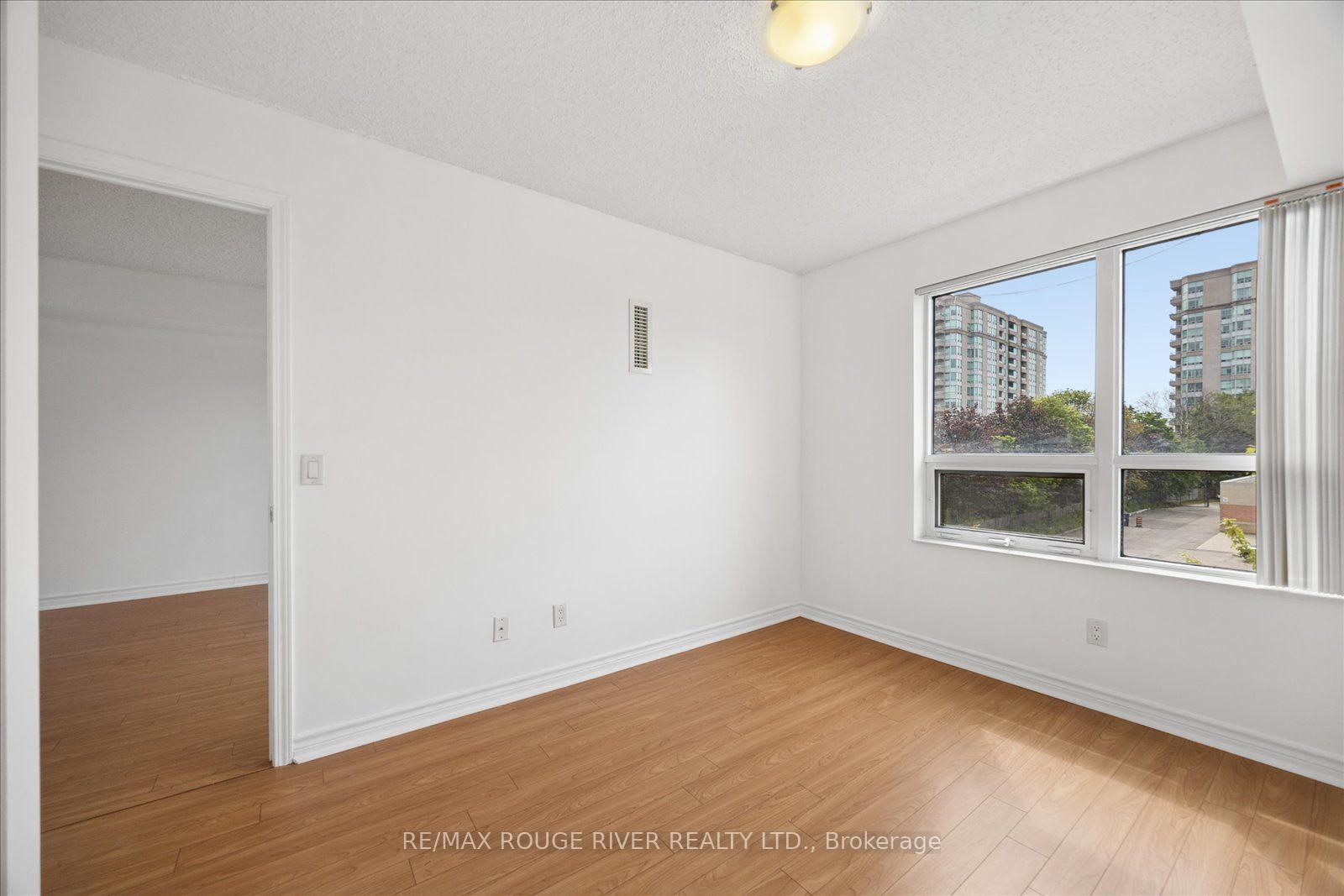 Photo 15 of Unit 330, 35 Saranac Boulevard, Toronto, Englemount-Lawrence — HOMEH
