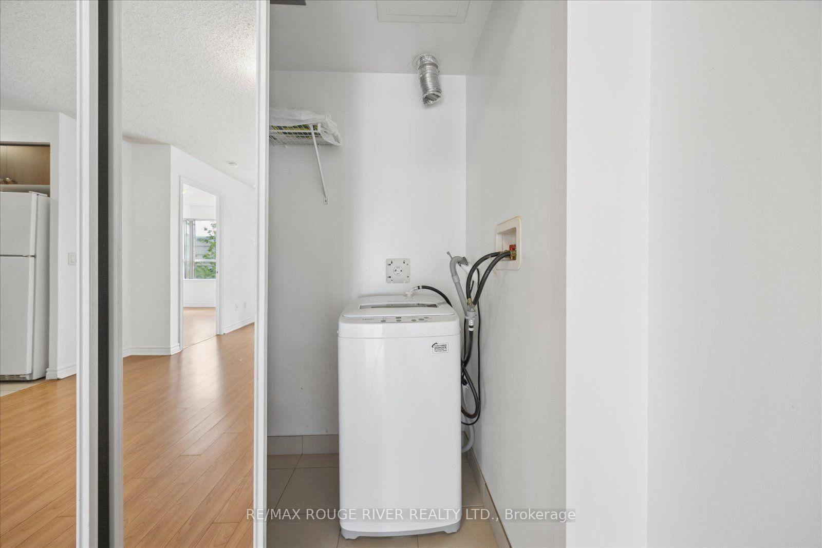 Photo 18 of Unit 330, 35 Saranac Boulevard, Toronto, Englemount-Lawrence — HOMEH