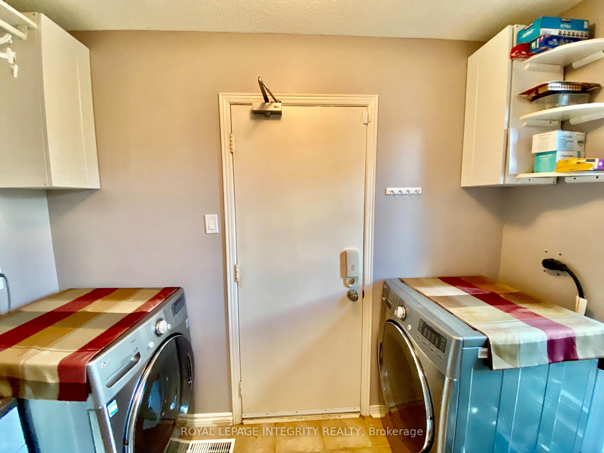 Photo 5 of 2 Tunbridge Court, Ottawa, Pineglen/Country Place — HOMEH