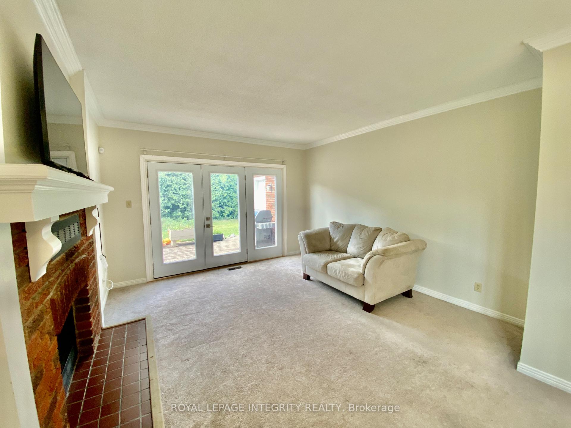 Photo 8 of 2 Tunbridge Court, Ottawa, Pineglen/Country Place — HOMEH