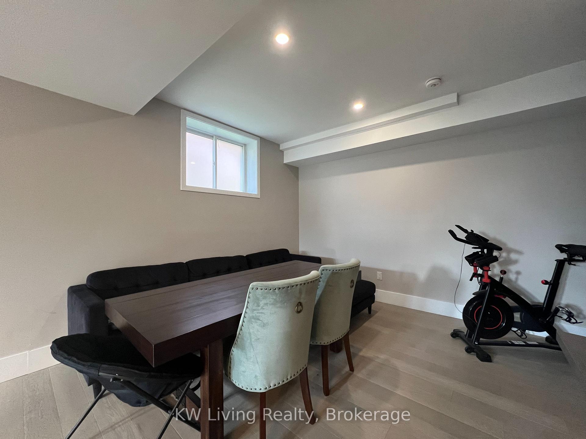 Photo 13 of 2421 Eighth Line, Oakville, Joshua Creek — HOMEH