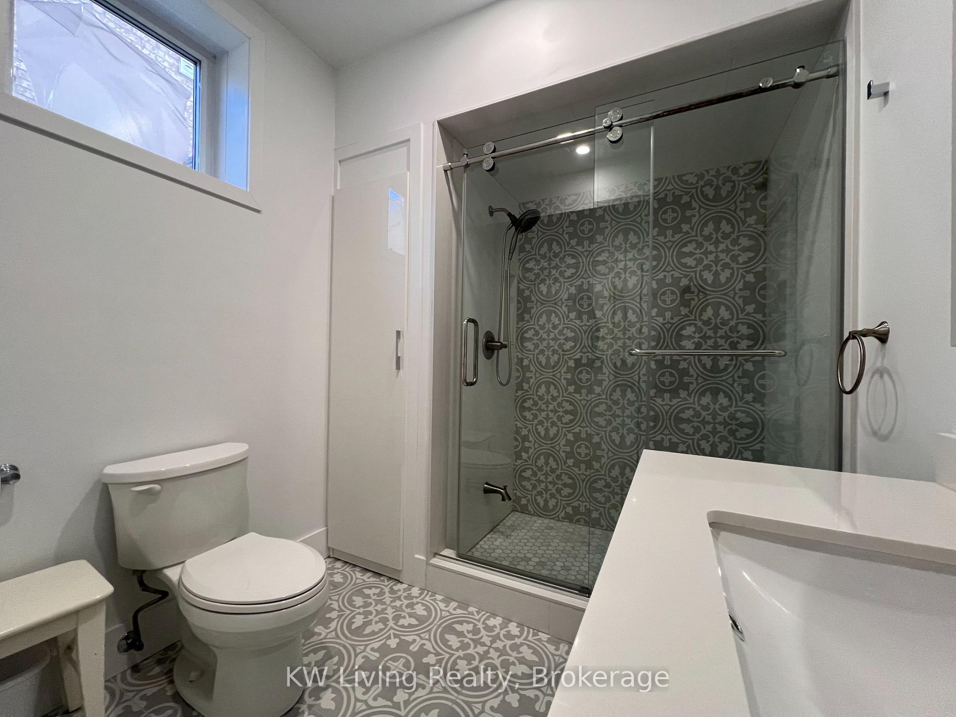 Photo 16 of 2421 Eighth Line, Oakville, Joshua Creek — HOMEH