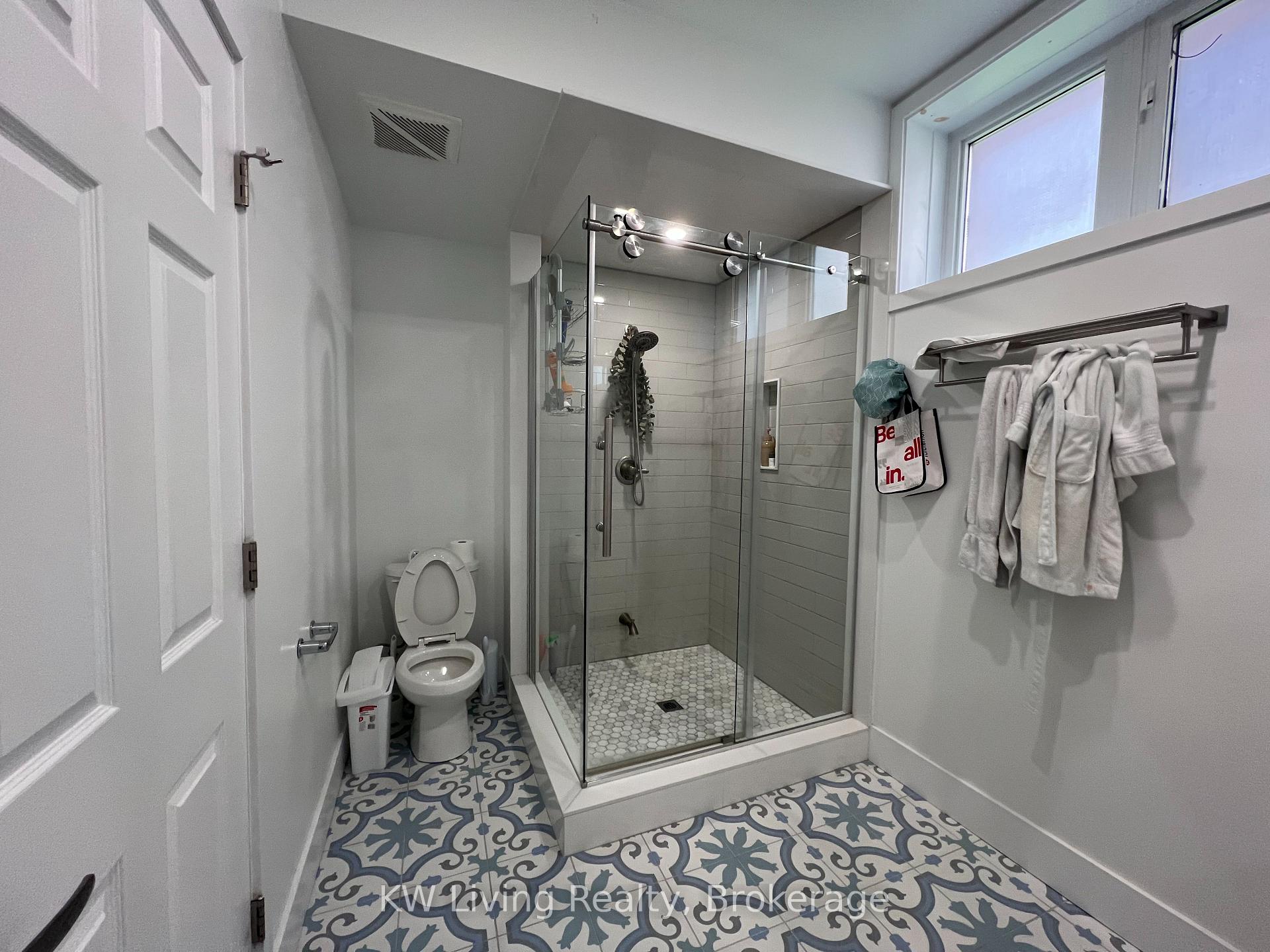 Photo 20 of 2421 Eighth Line, Oakville, Joshua Creek — HOMEH