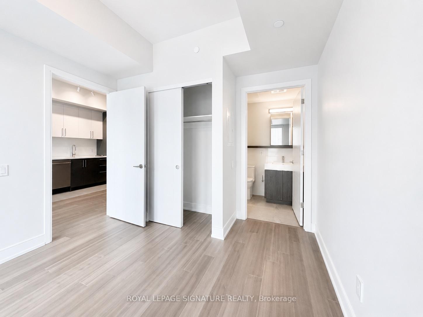 Photo 5 of Unit 404, 664 Spadina Avenue, Toronto, University — HOMEH