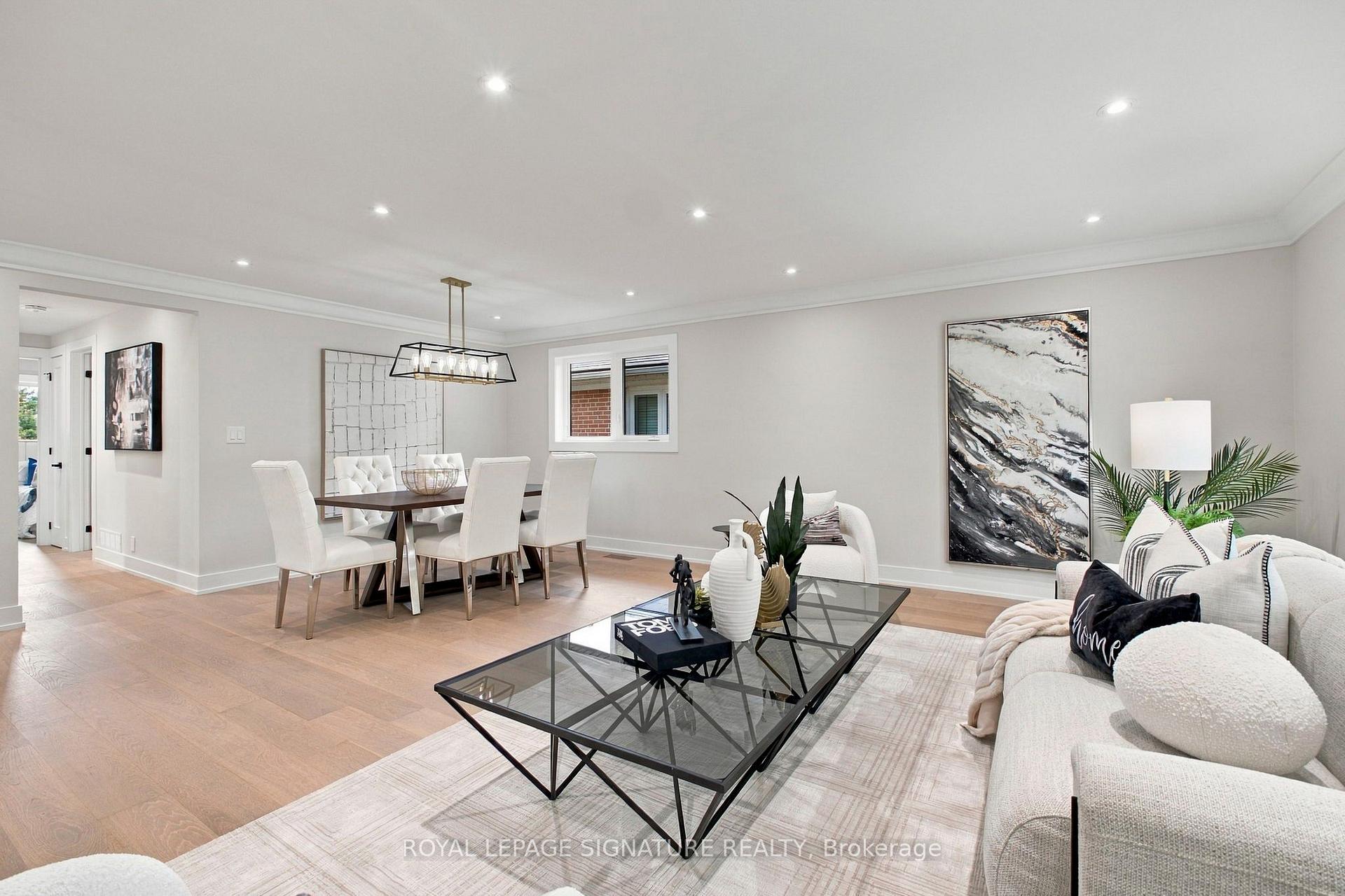 Photo 10 of 11 Brook Tree Crescent, Etobicoke, Willowridge-Martingrove-Richview — HOMEH
