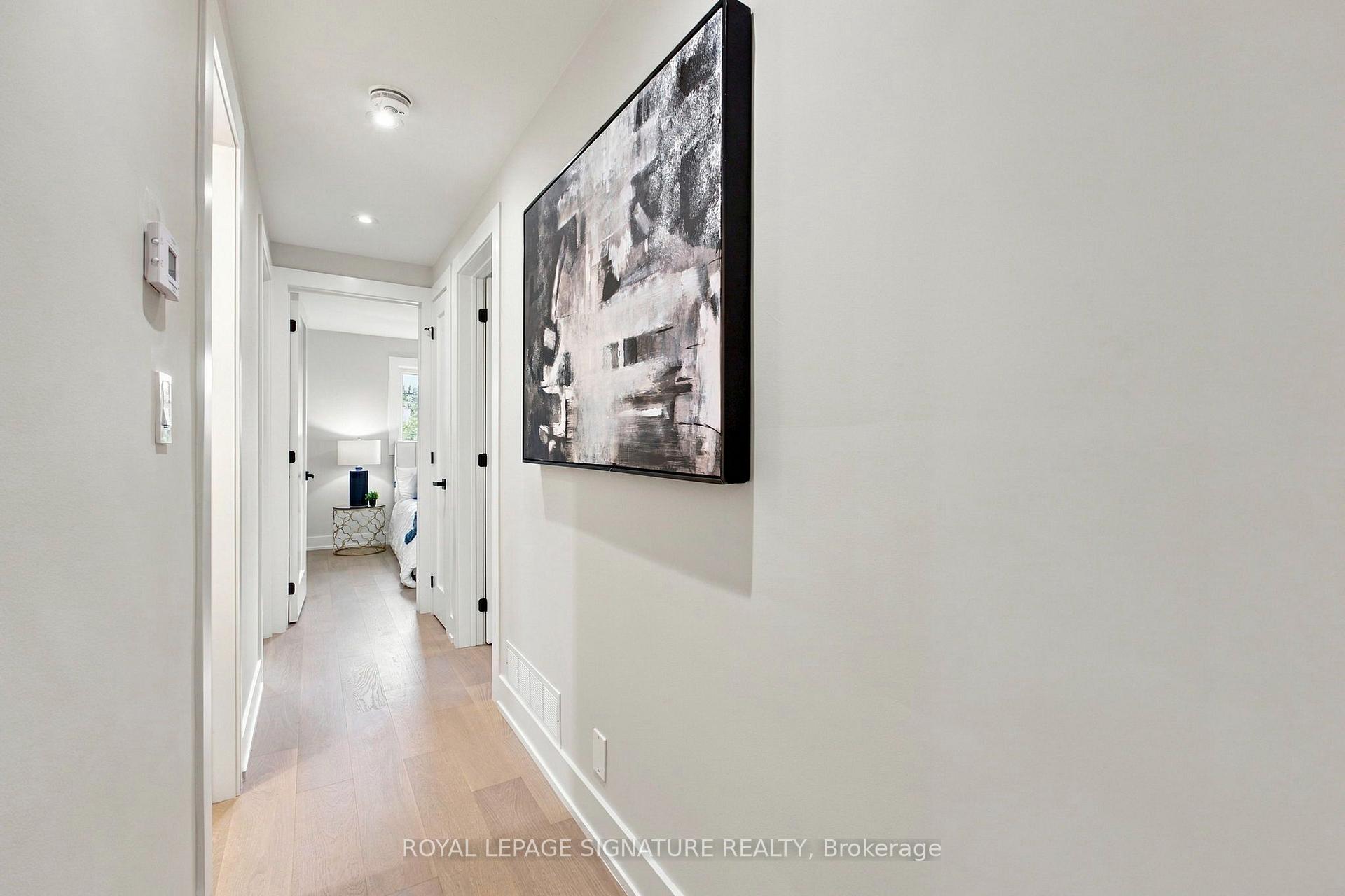 Photo 12 of 11 Brook Tree Crescent, Etobicoke, Willowridge-Martingrove-Richview — HOMEH