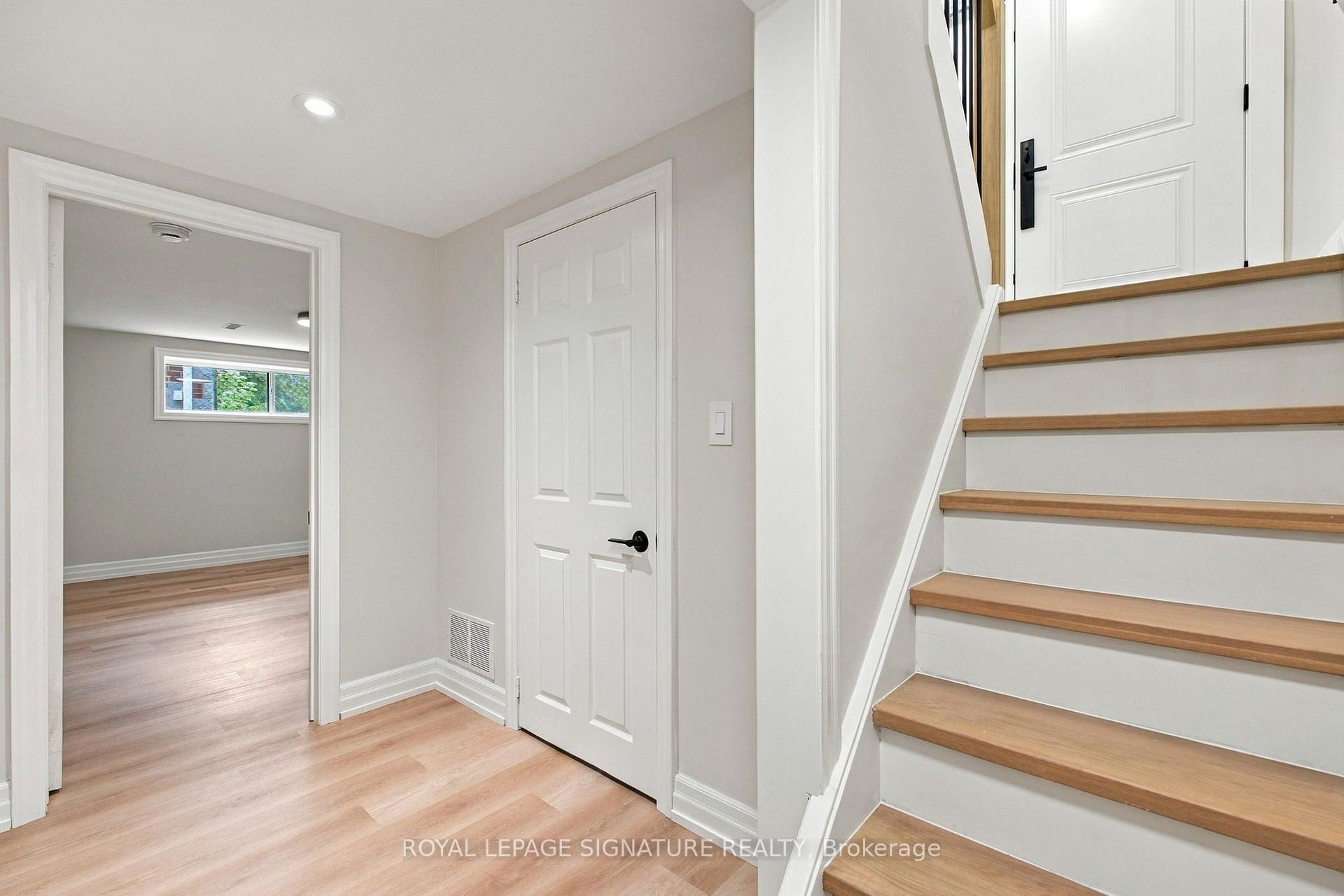 Photo 21 of 11 Brook Tree Crescent, Etobicoke, Willowridge-Martingrove-Richview — HOMEH