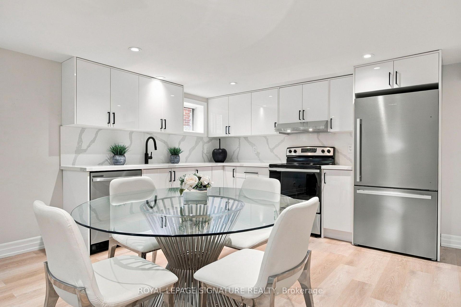 Photo 27 of 11 Brook Tree Crescent, Etobicoke, Willowridge-Martingrove-Richview — HOMEH