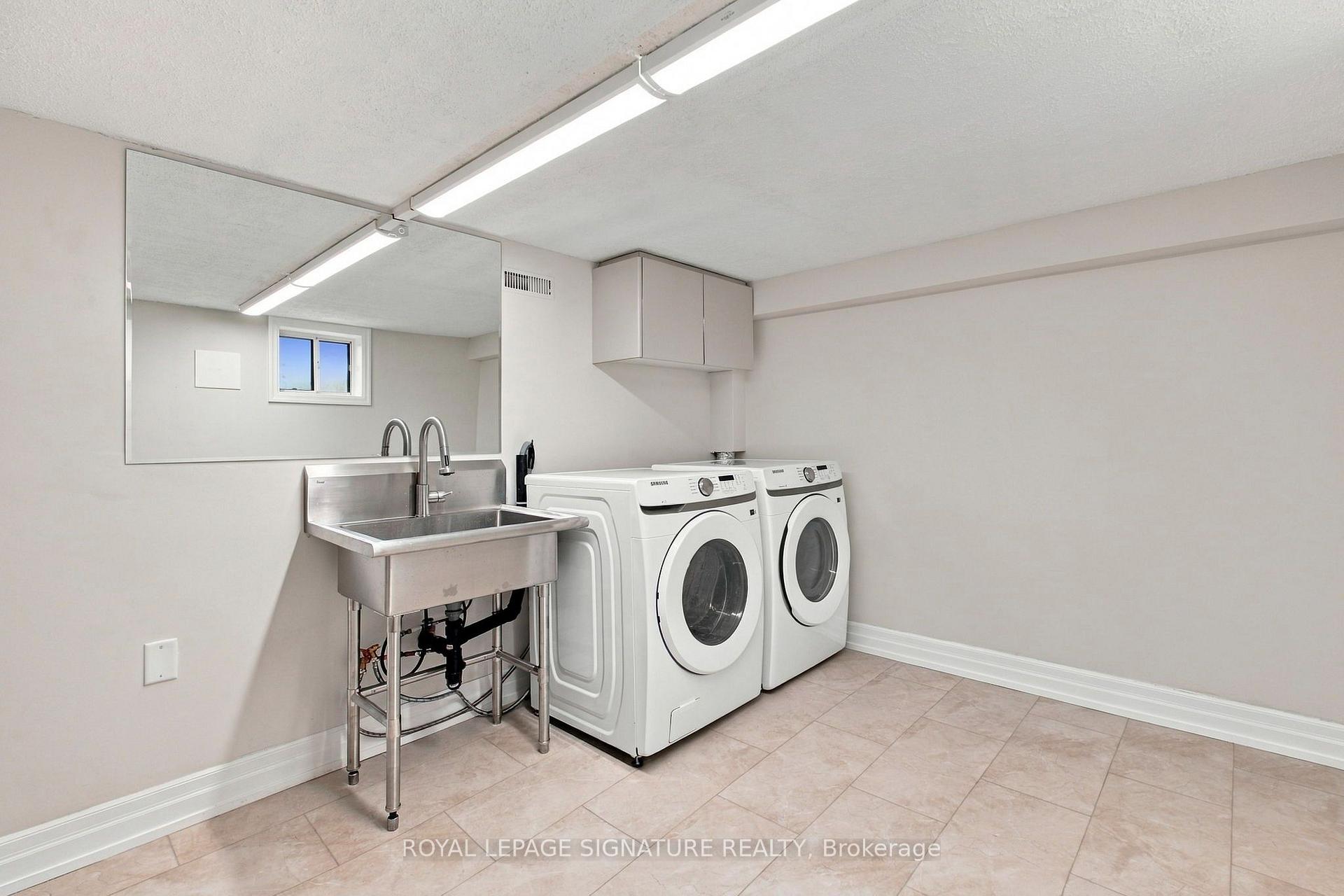 Photo 32 of 11 Brook Tree Crescent, Etobicoke, Willowridge-Martingrove-Richview — HOMEH