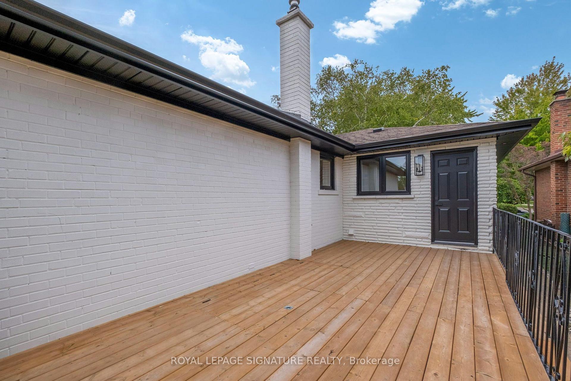 Photo 34 of 11 Brook Tree Crescent, Etobicoke, Willowridge-Martingrove-Richview — HOMEH