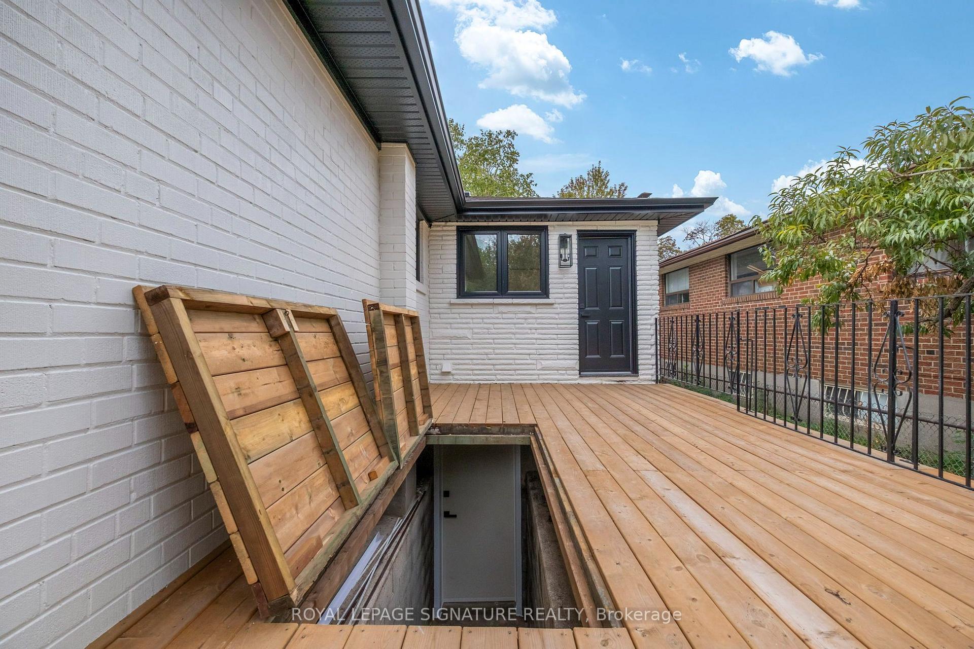 Photo 35 of 11 Brook Tree Crescent, Etobicoke, Willowridge-Martingrove-Richview — HOMEH