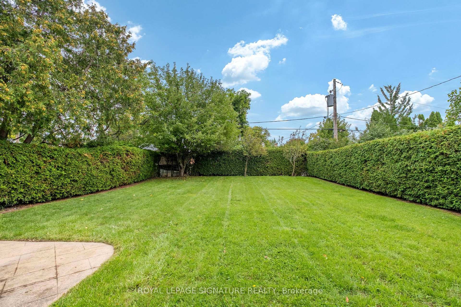 Photo 37 of 11 Brook Tree Crescent, Etobicoke, Willowridge-Martingrove-Richview — HOMEH