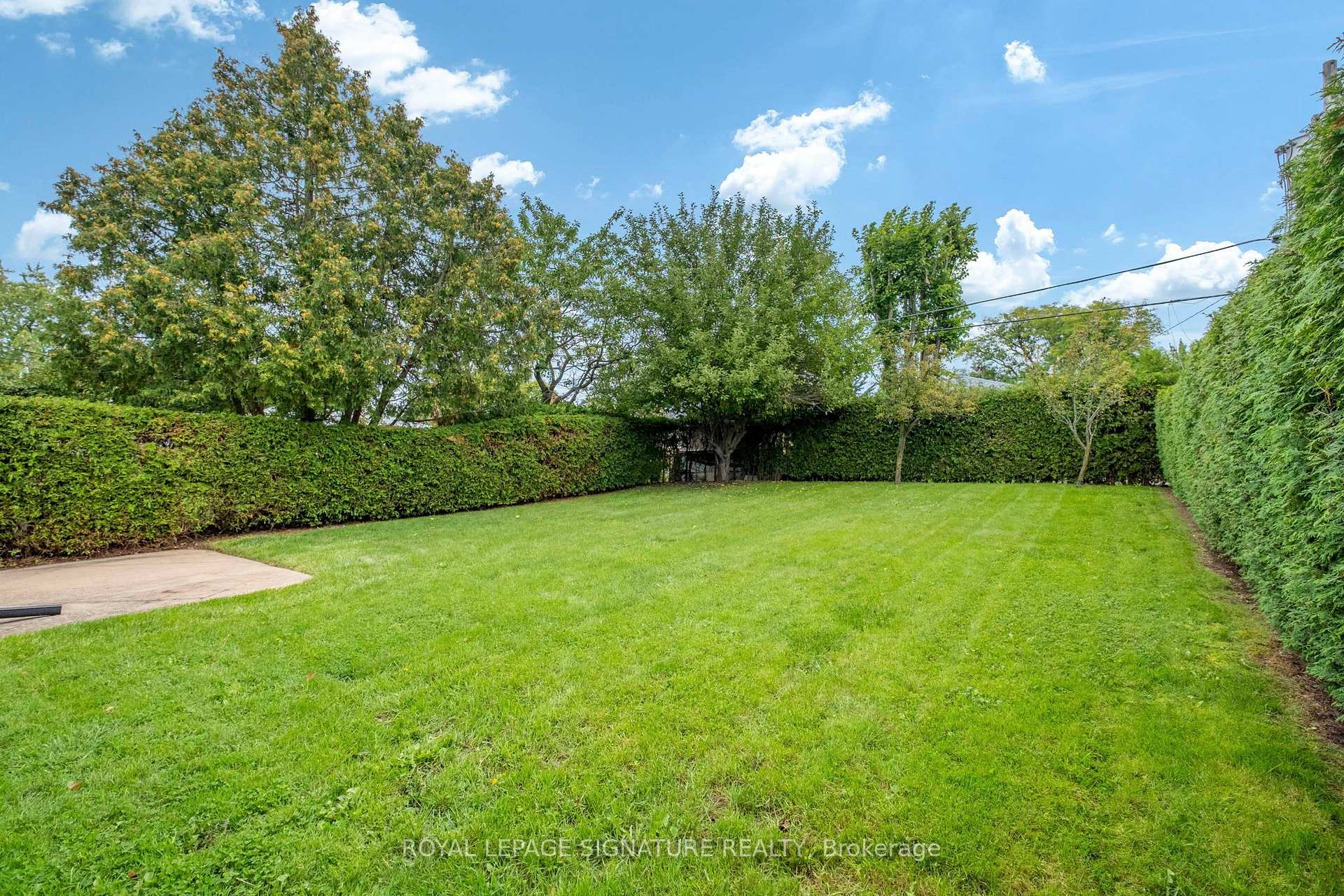 Photo 38 of 11 Brook Tree Crescent, Etobicoke, Willowridge-Martingrove-Richview — HOMEH