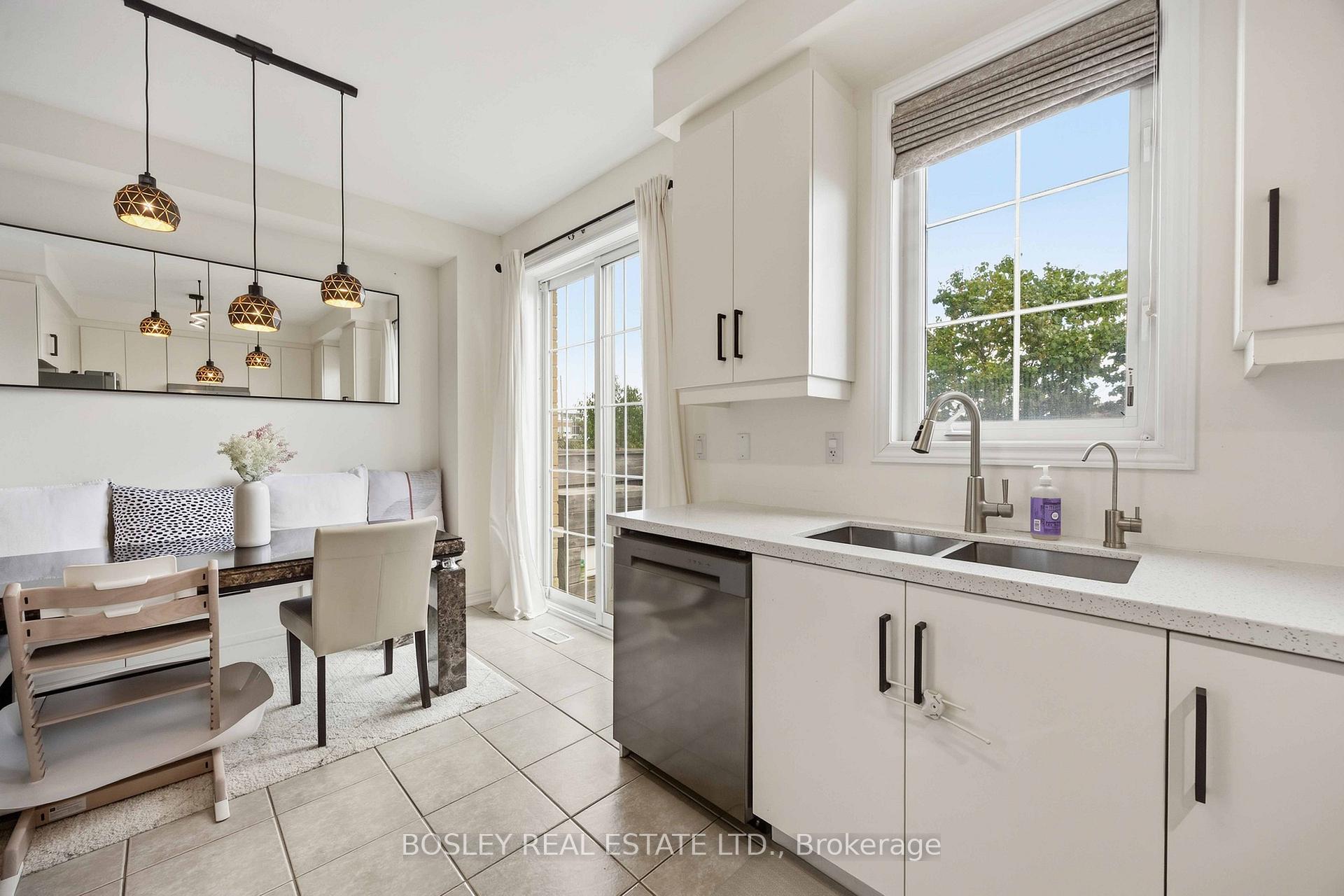 Photo 10 of 39 Alexie Way, Vaughan, Vellore Village — HOMEH
