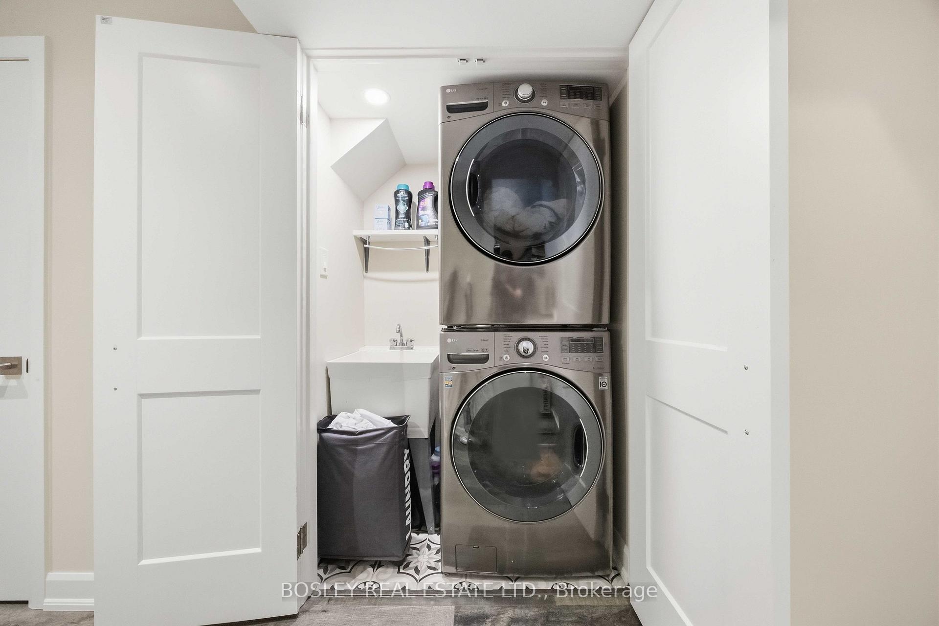 Photo 25 of 39 Alexie Way, Vaughan, Vellore Village — HOMEH