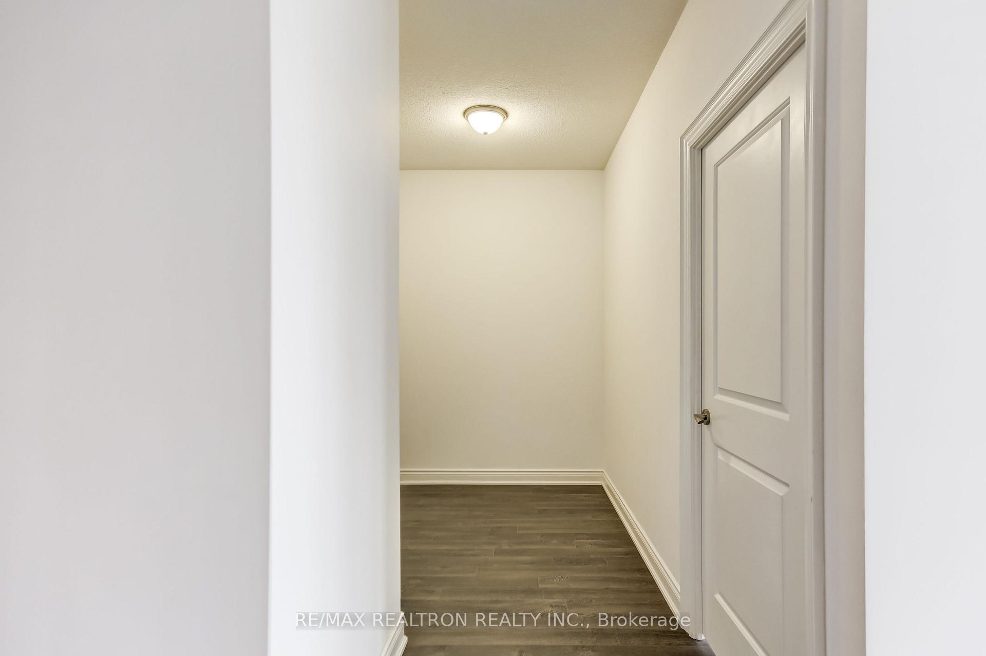 Photo 5 of Unit 1117, 33 Clegg Road, Markham, Unionville — HOMEH