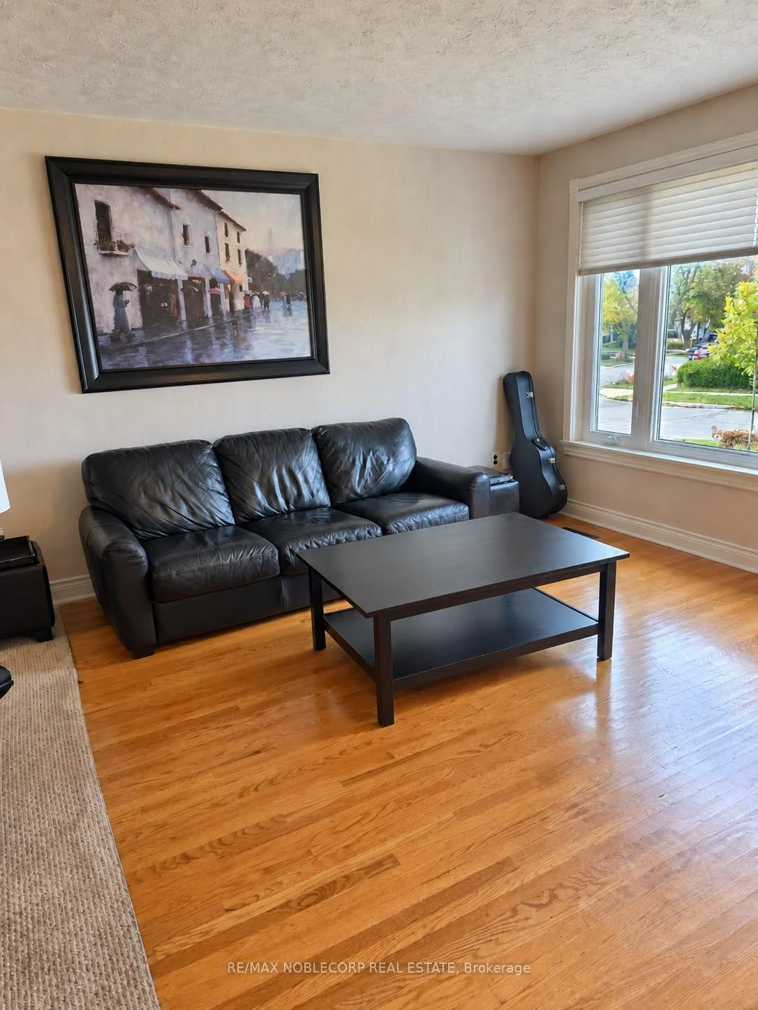 Photo 35 of 5 Conamore Crescent, North York, York University Heights — HOMEH