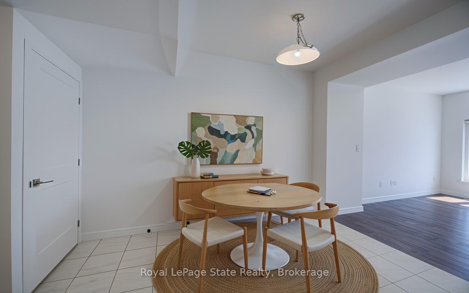 Photo 4 of Unit 23, 30 Times Square Boulevard, Hamilton, Stoney Creek Mountain — HOMEH