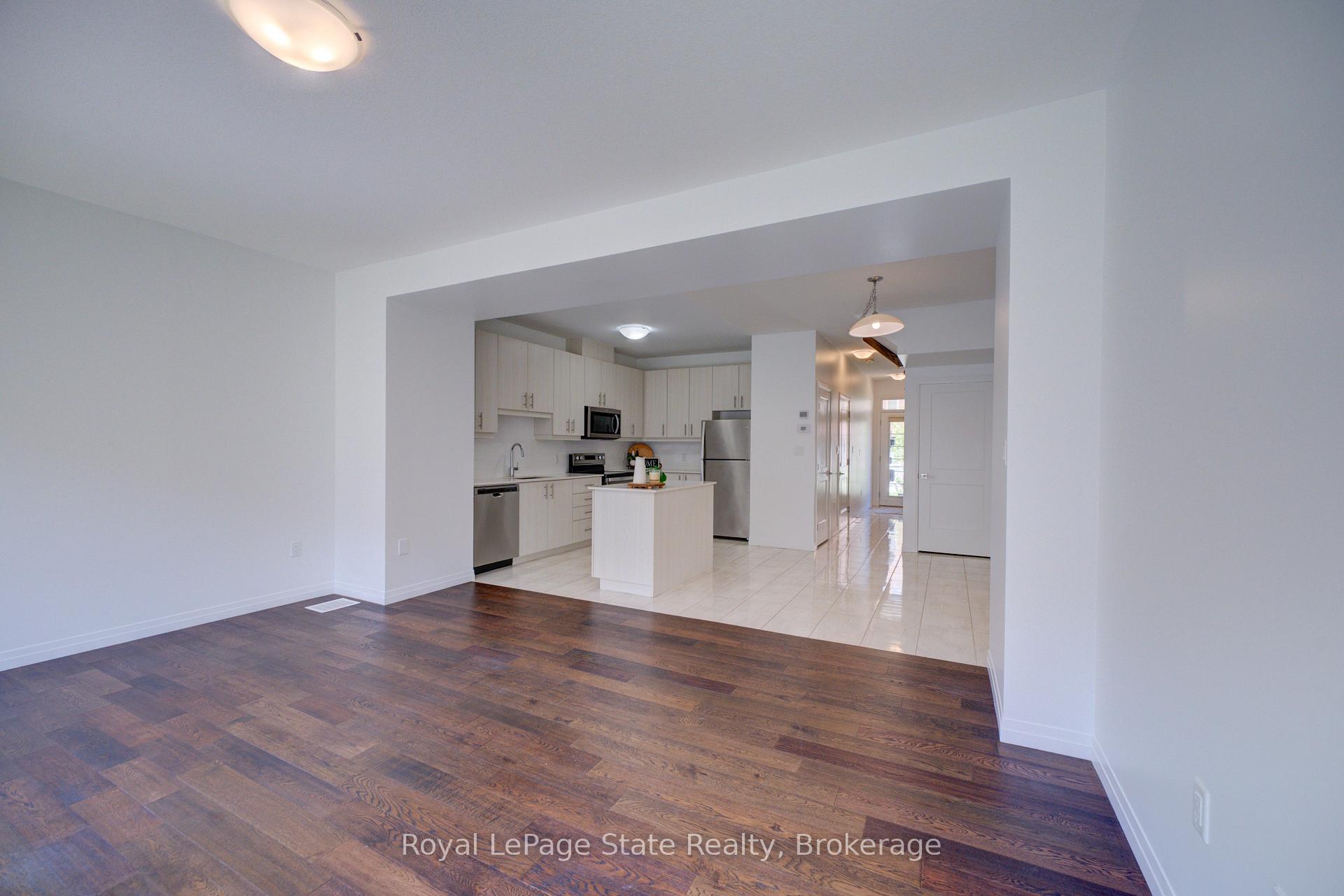 Photo 22 of Unit 23, 30 Times Square Boulevard, Hamilton, Stoney Creek Mountain — HOMEH